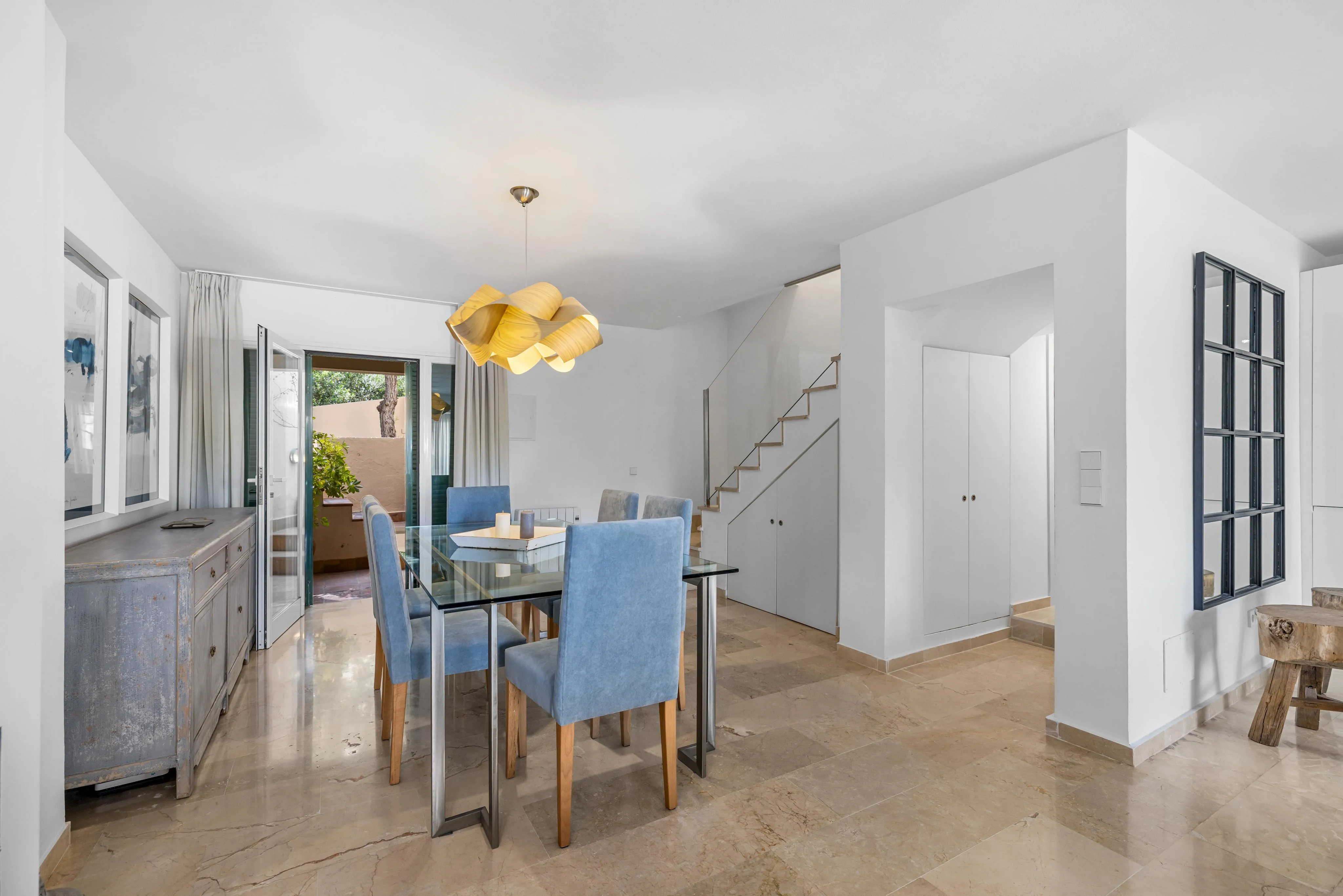 Acollidora casa en primera línia del port de Santa Ponsa.-6