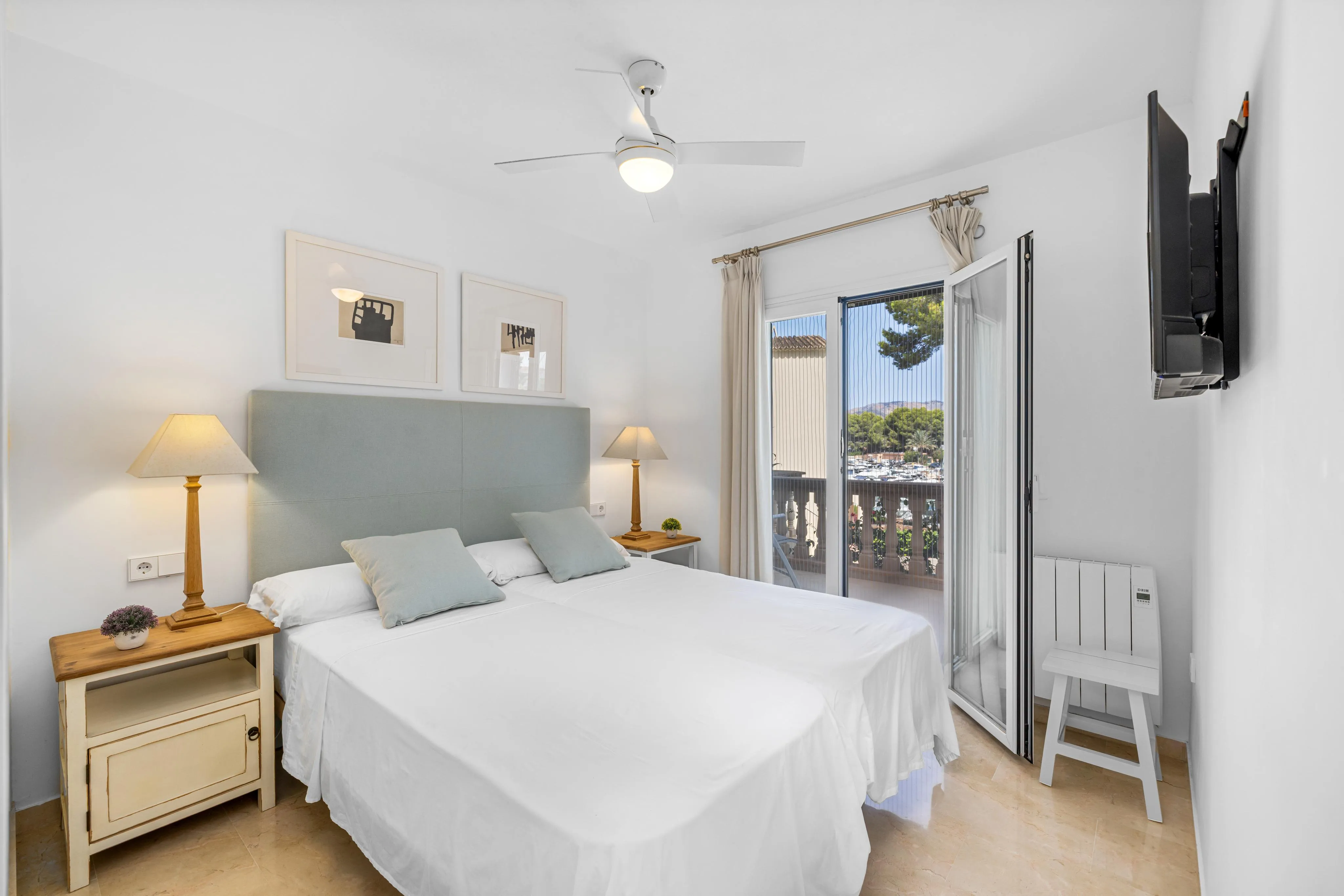 Cozy house on the seafront in Santa Ponsa.-8