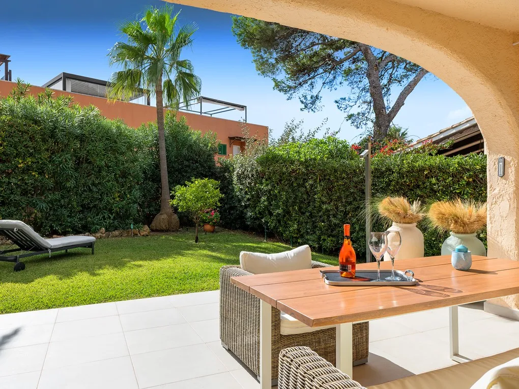 Apartament renovat amb jardí-2