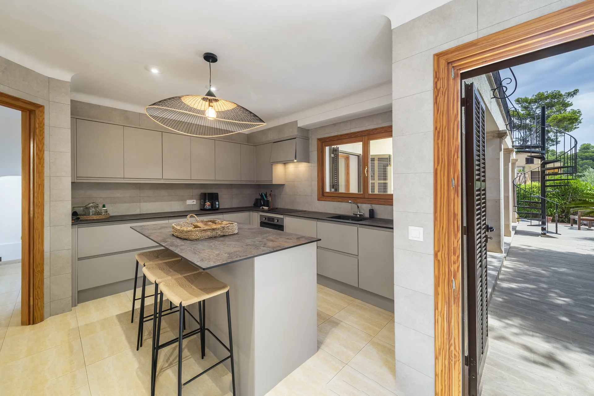 Fantastisk villa i solskinnet - nøglefærdig og pletfri-21