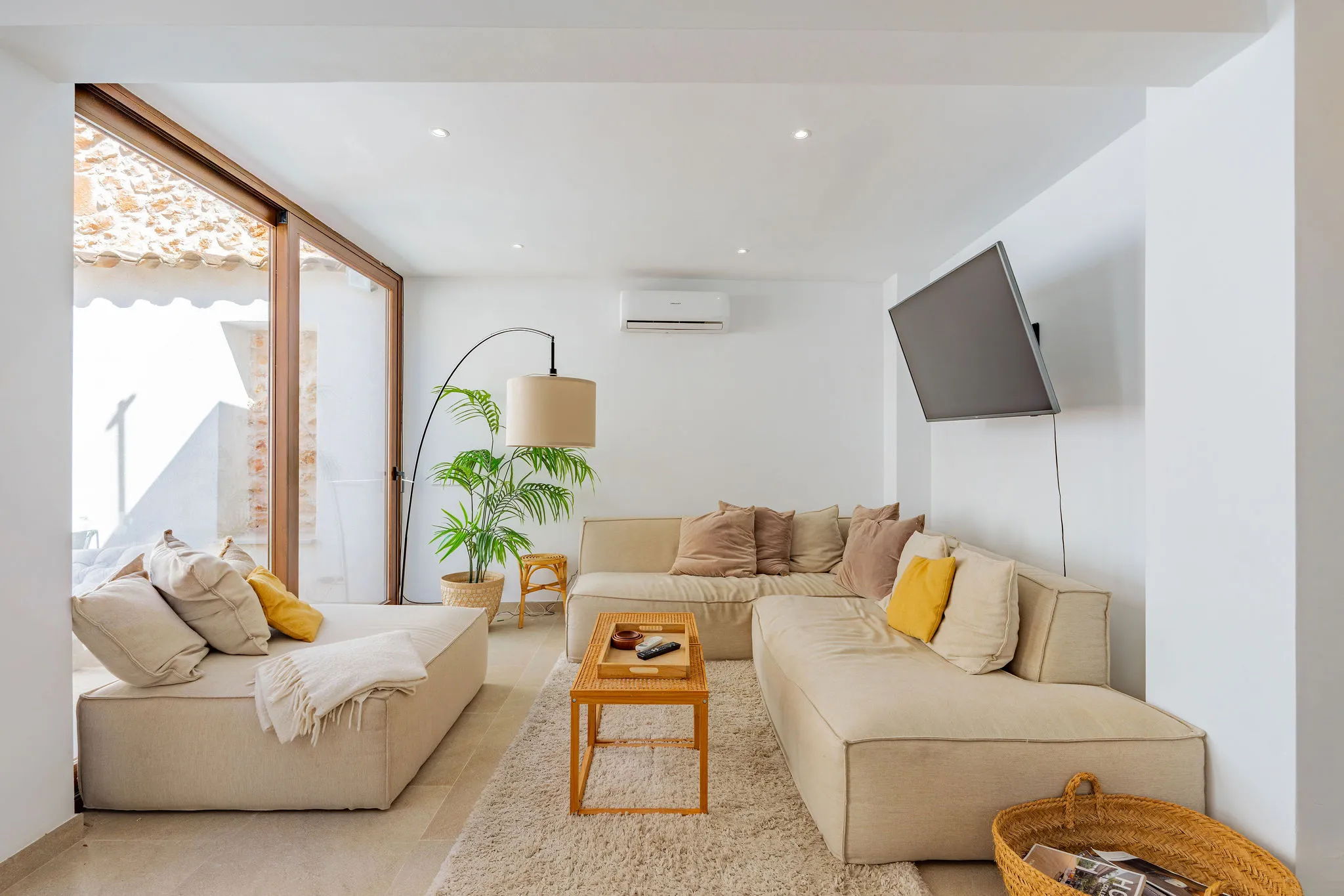 Beautifully renovated historic townhouse-1