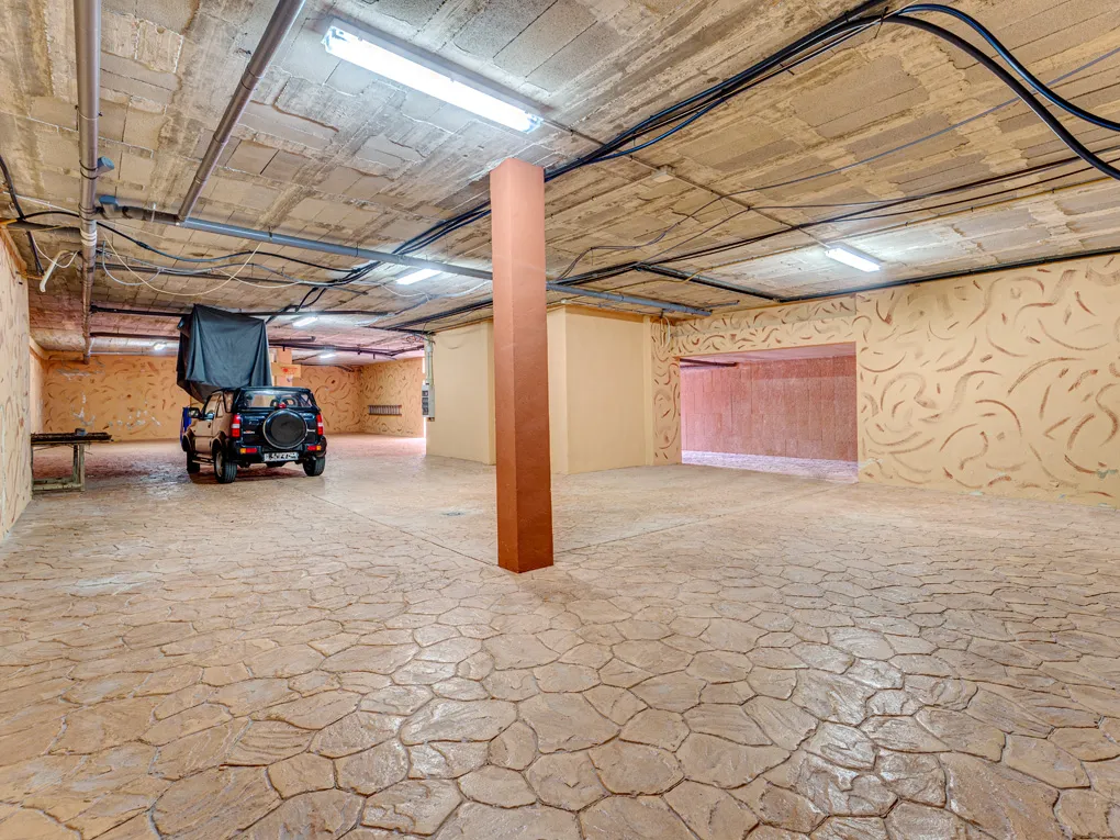 Bonito amplio chalet con varias terrazas-9