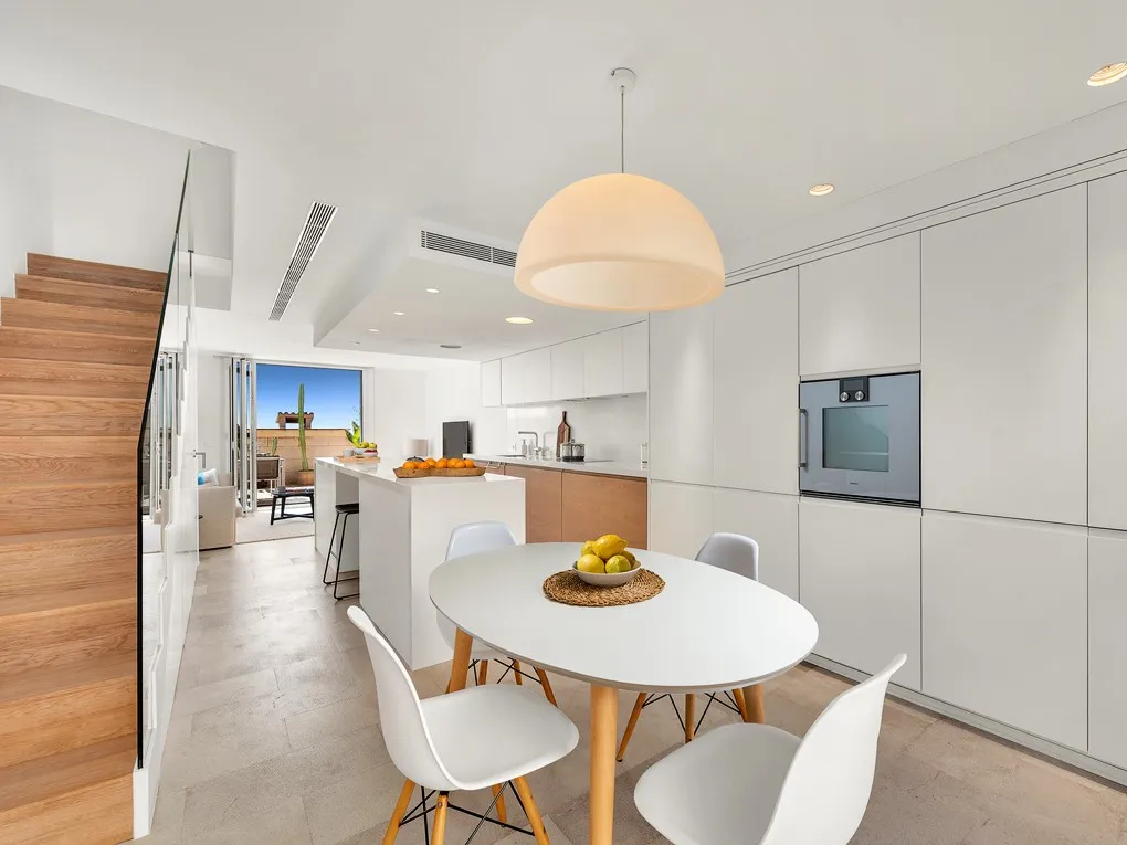 Modern townhouse with sea view and  close to the beach of Illetas-3
