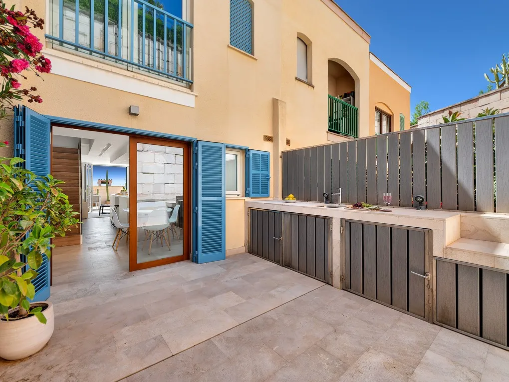 Modern townhouse with sea view and  close to the beach of Illetas-13