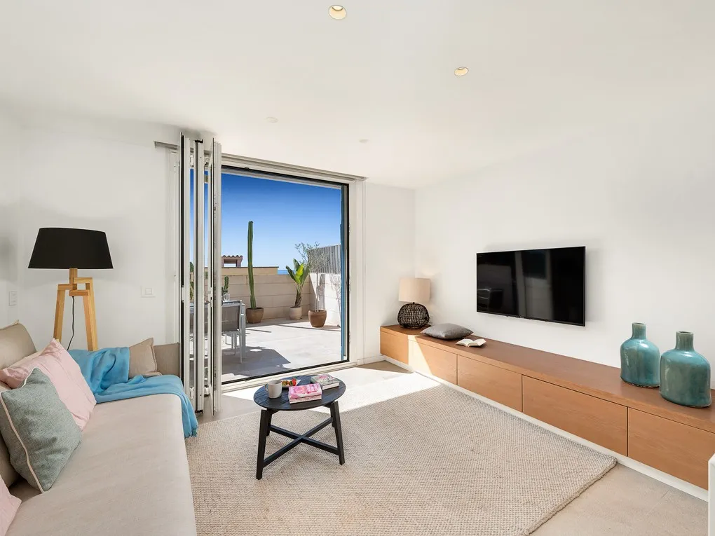 Modern townhouse with sea view and  close to the beach of Illetas-5