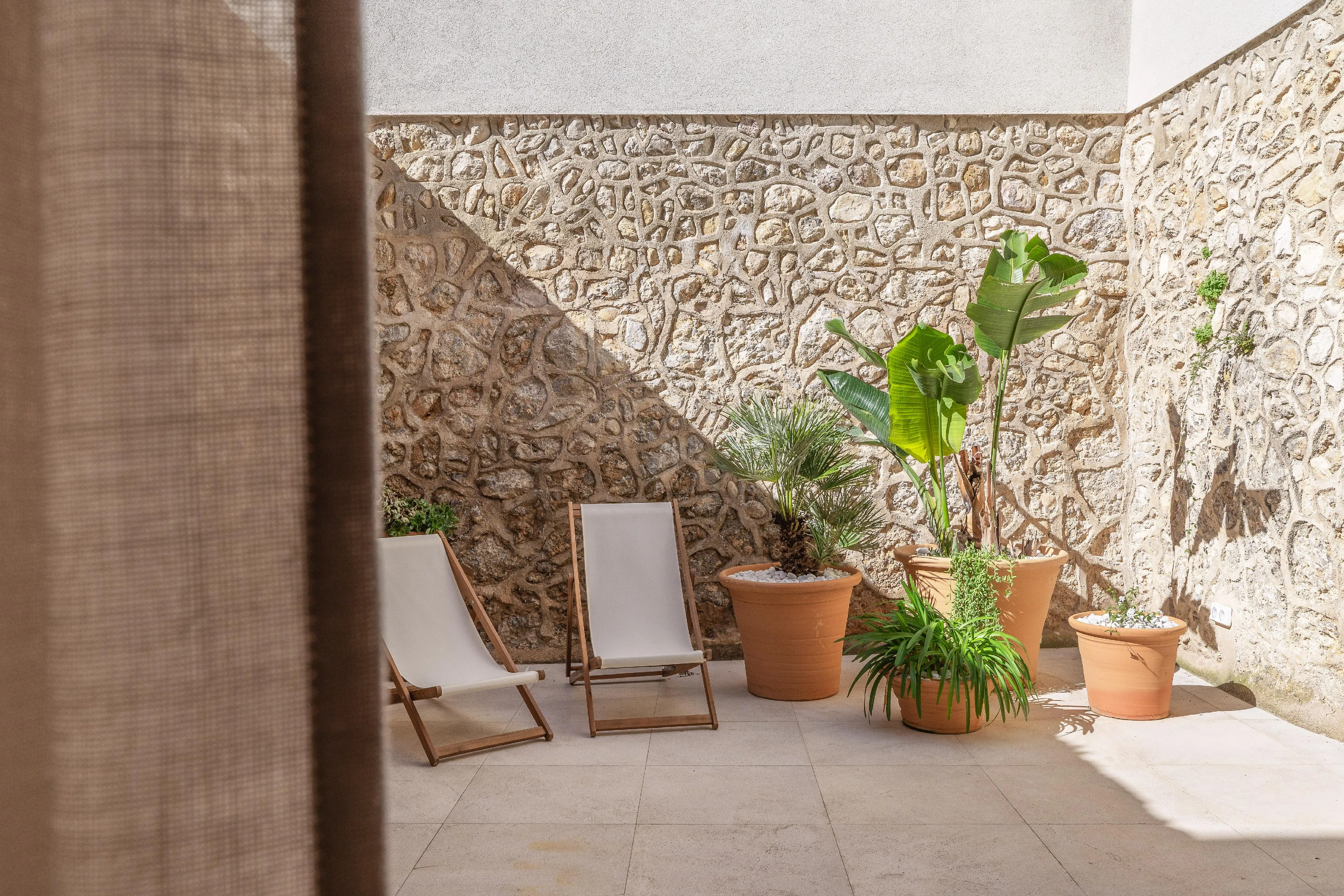 Casa de pueblo modernizada con gran terraza en la azotea-8