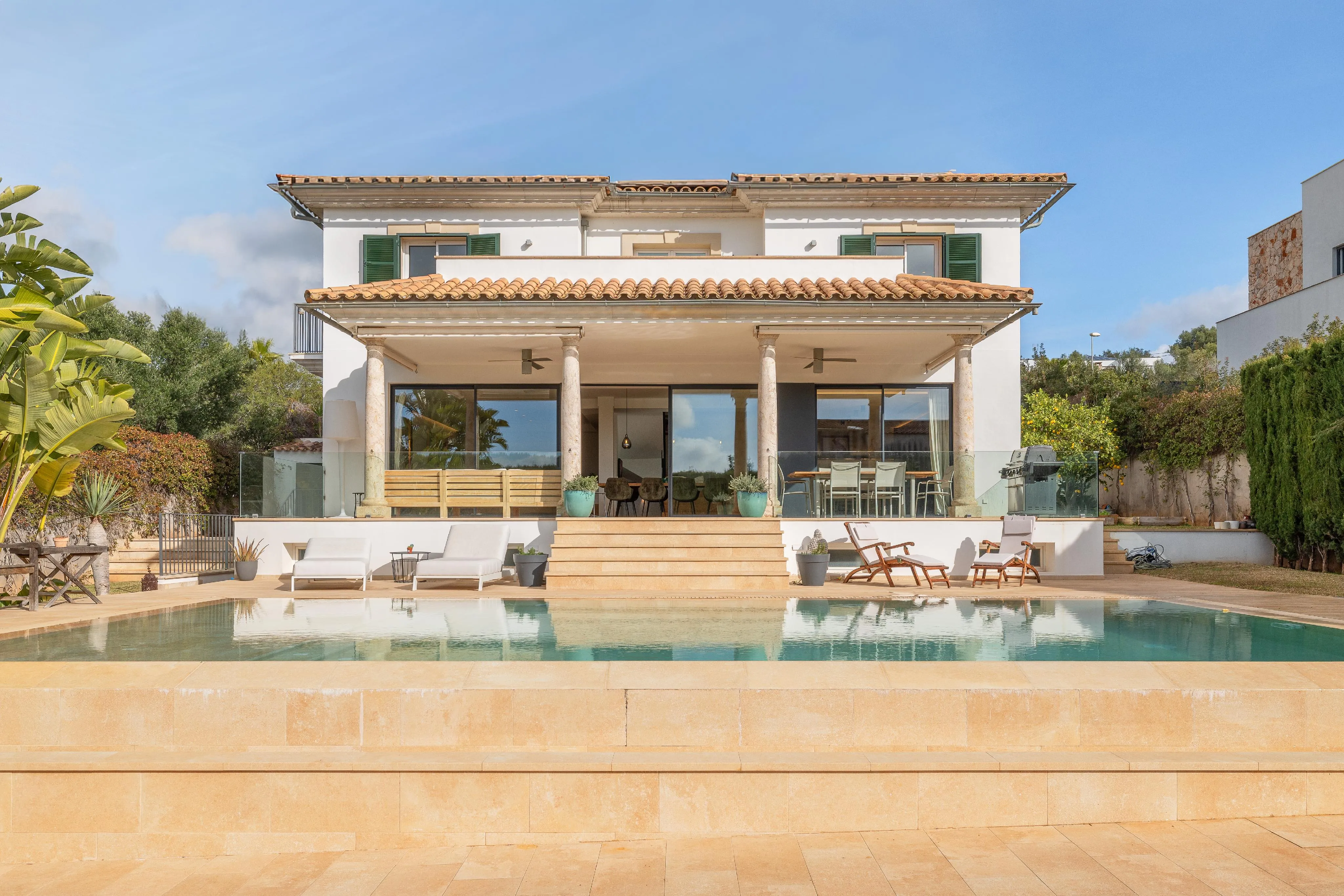 Mediterrane Villa mit Blick auf die Bucht von Palma-2