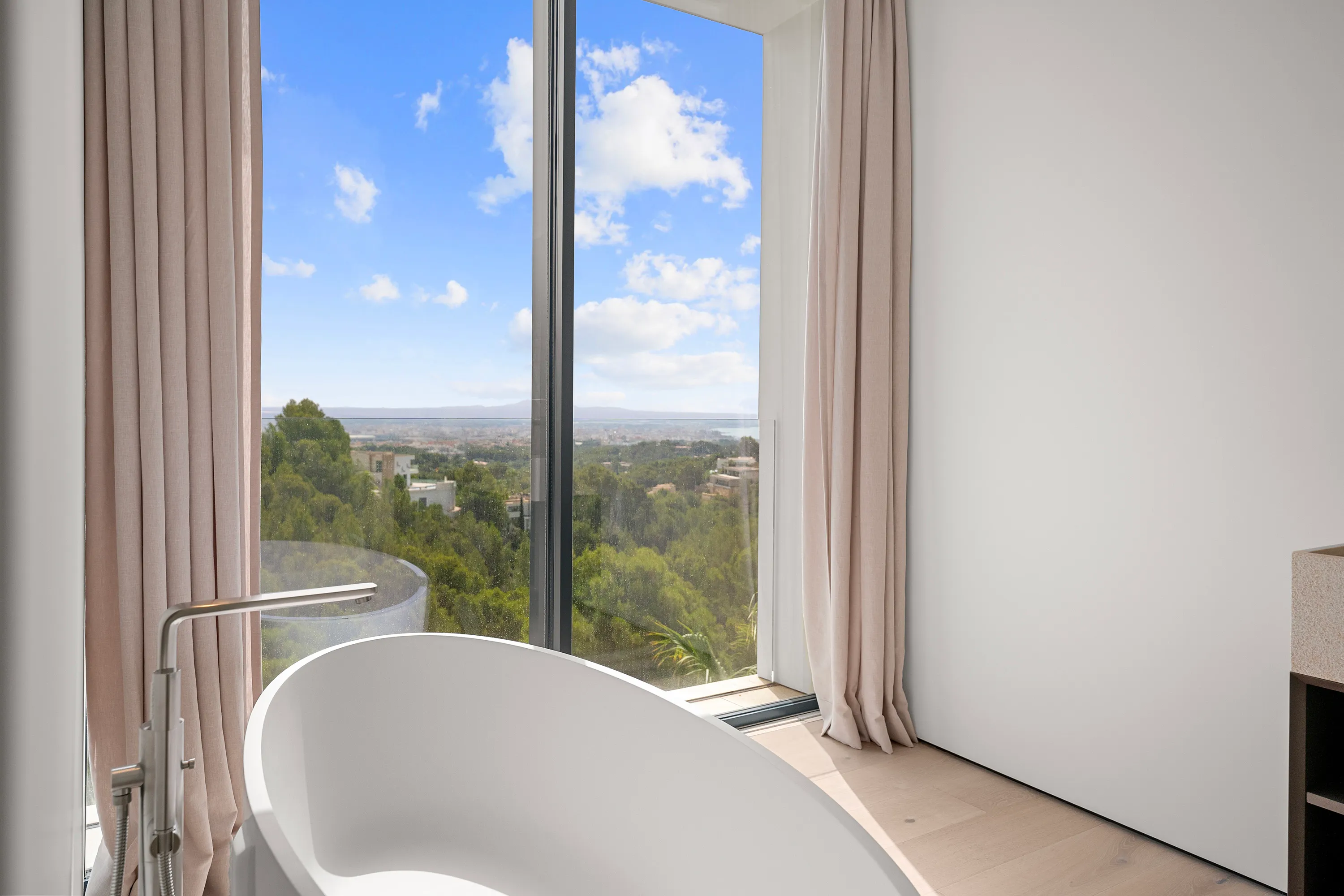 New built villa with sea views in Son Vida-9