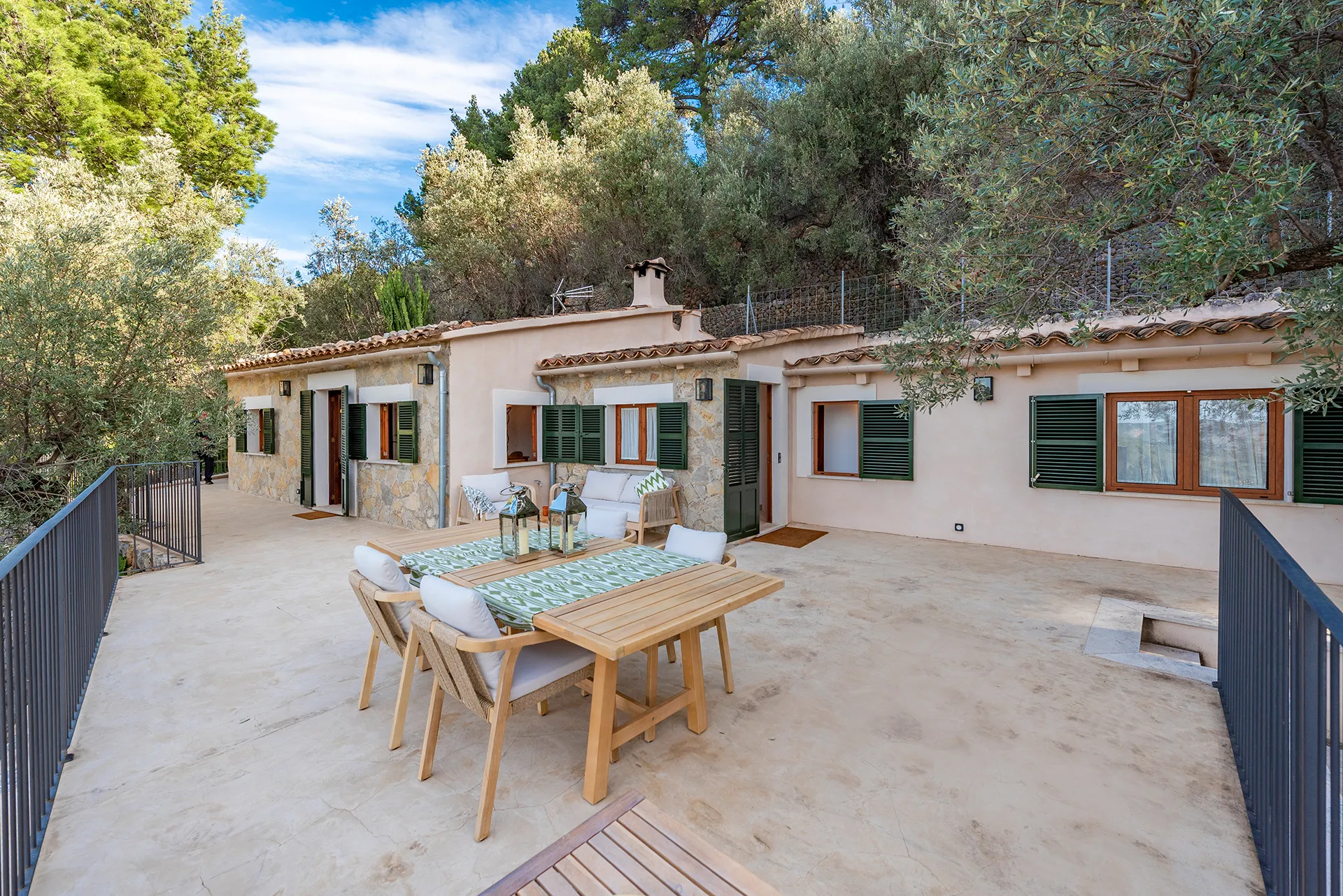 Charmant landhuis met adembenemend uitzicht op Fornalutx en Sóller-13