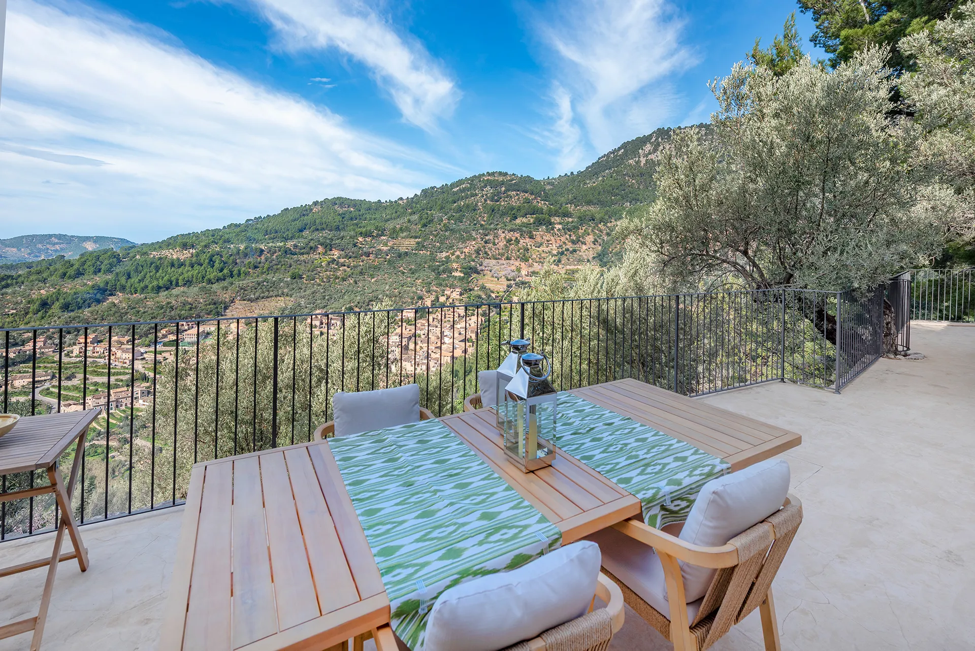 Encantadora casa de campo con vistas impresionantes de Fornalutx y Sóller-1