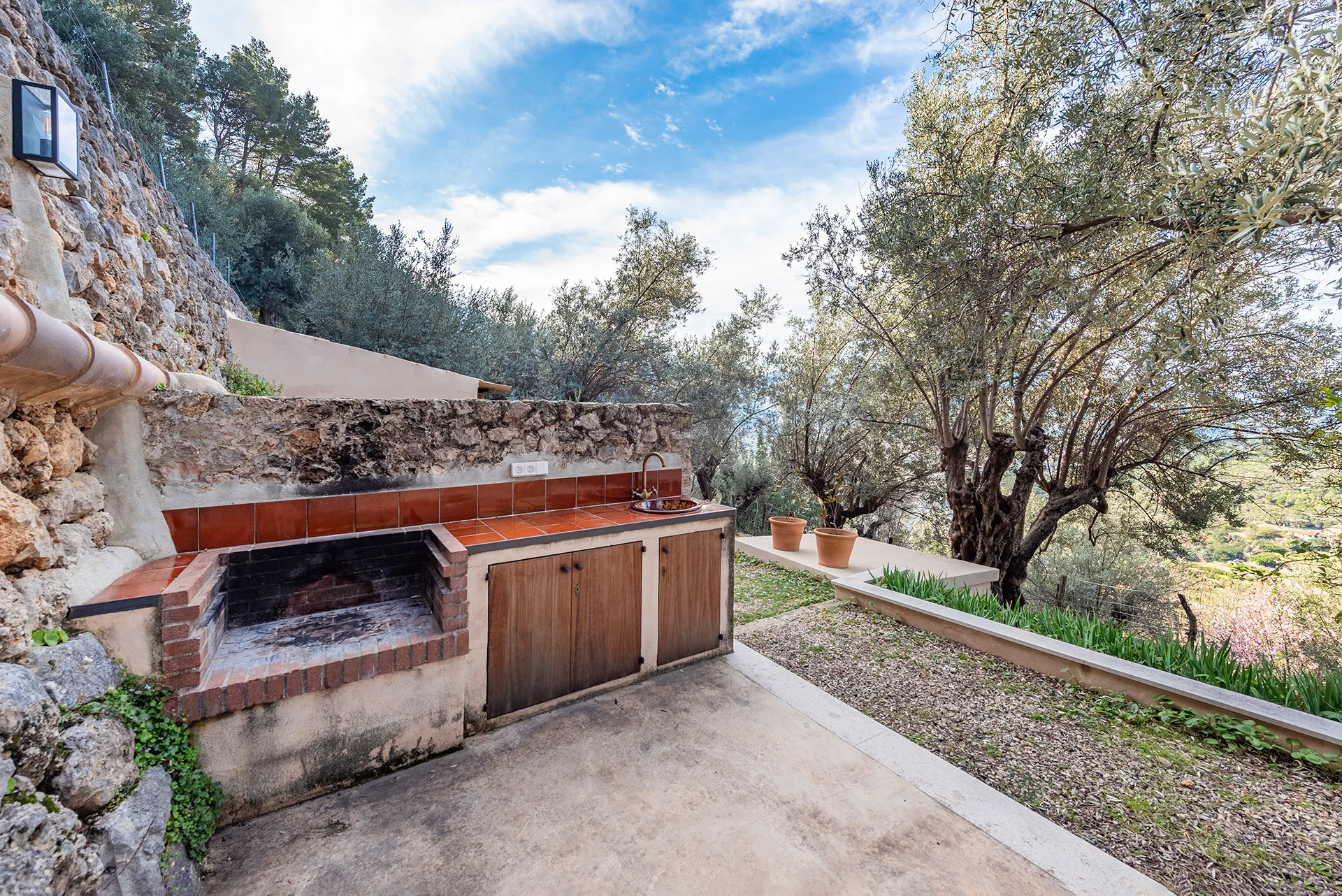 Charming country house with stunning views of Fornalutx and Sóller-16