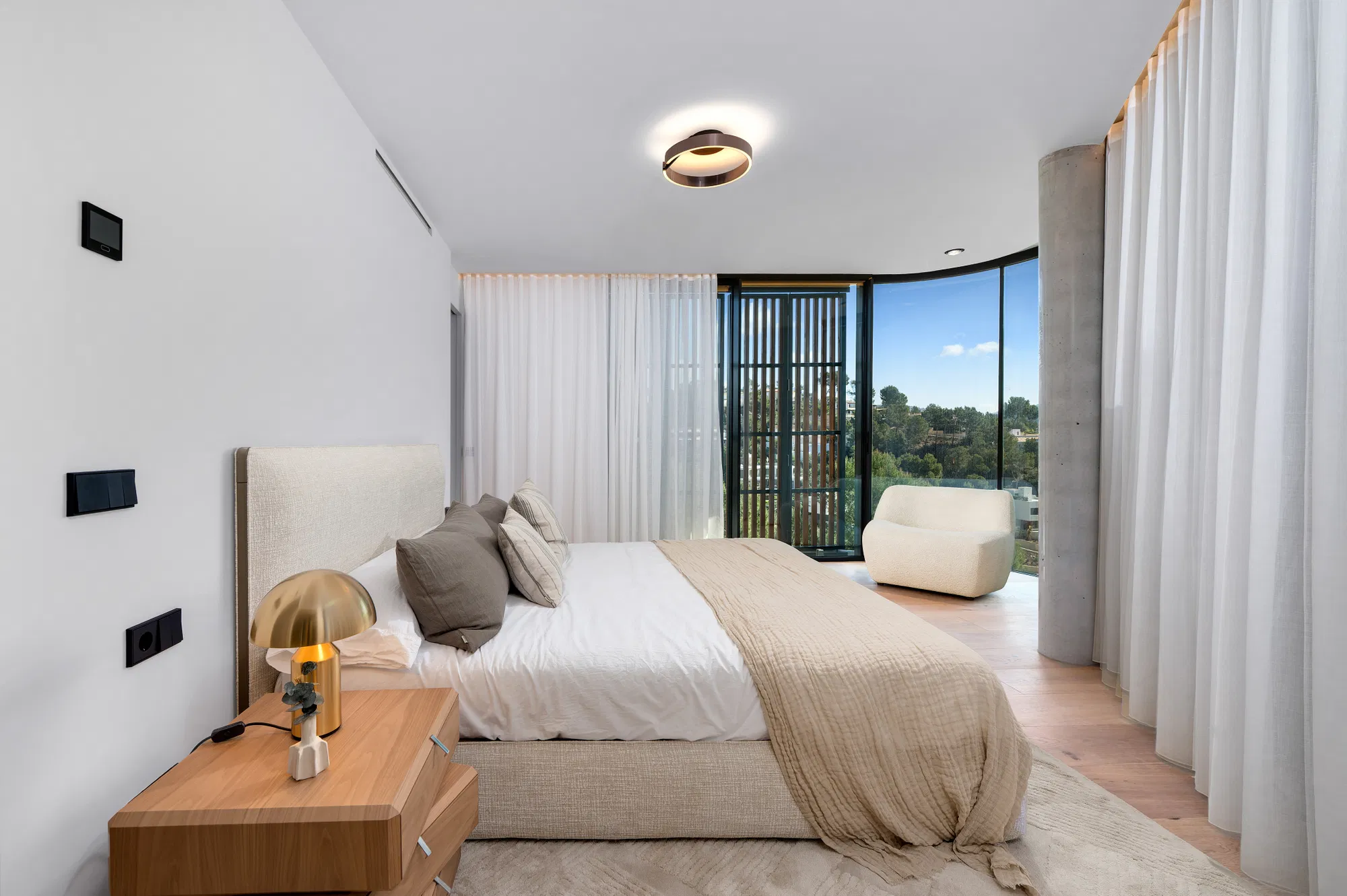 Apartamento de diseño de obra nueva con piscina privada en un espectacular proyecto residencial-8