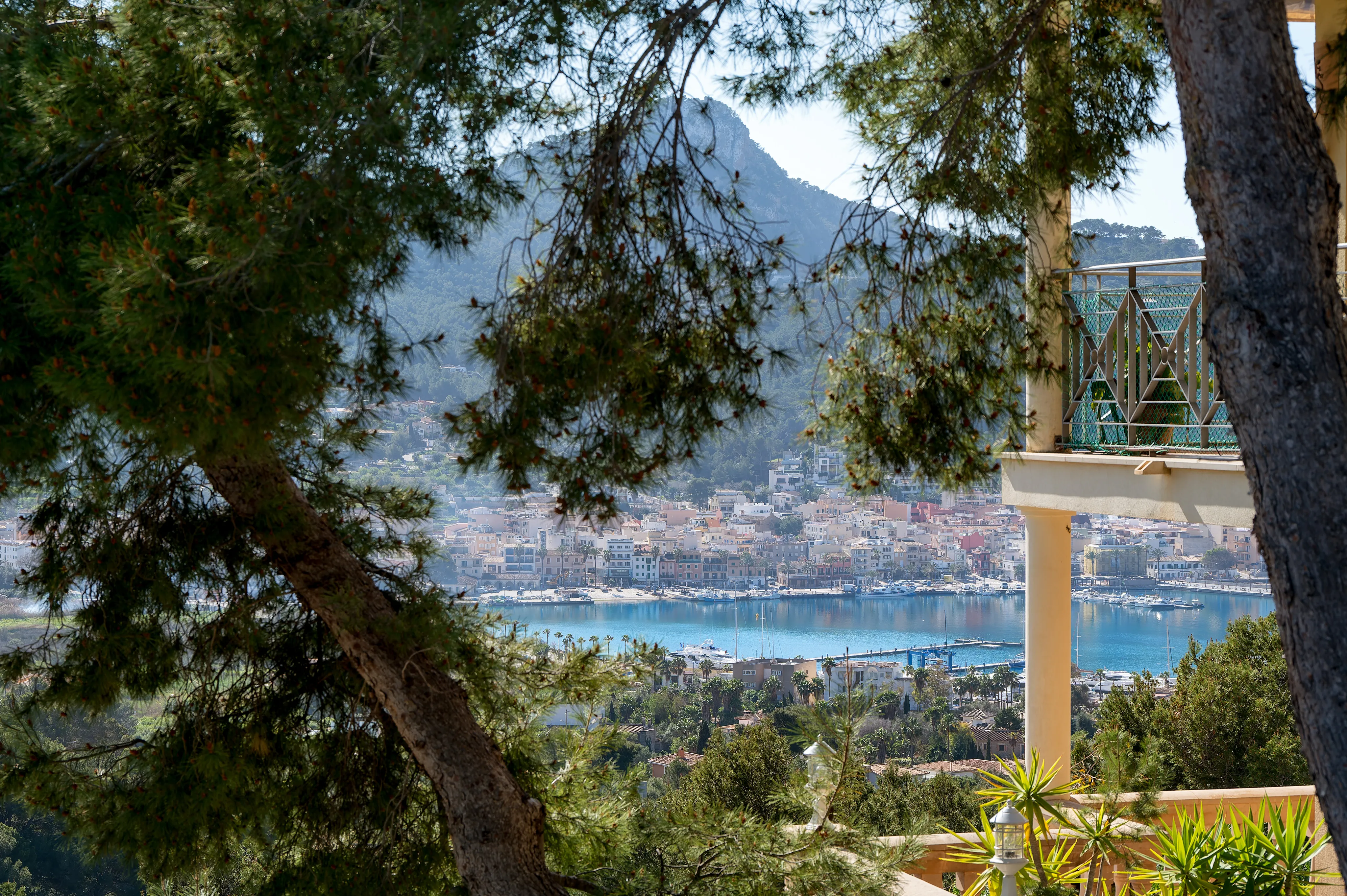 Residenza di lusso di alta qualità con piscina privata-2