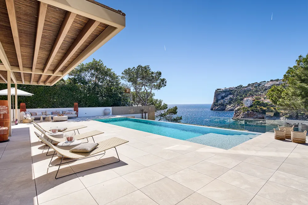 Villa "Baymonte" en bord de mer-4