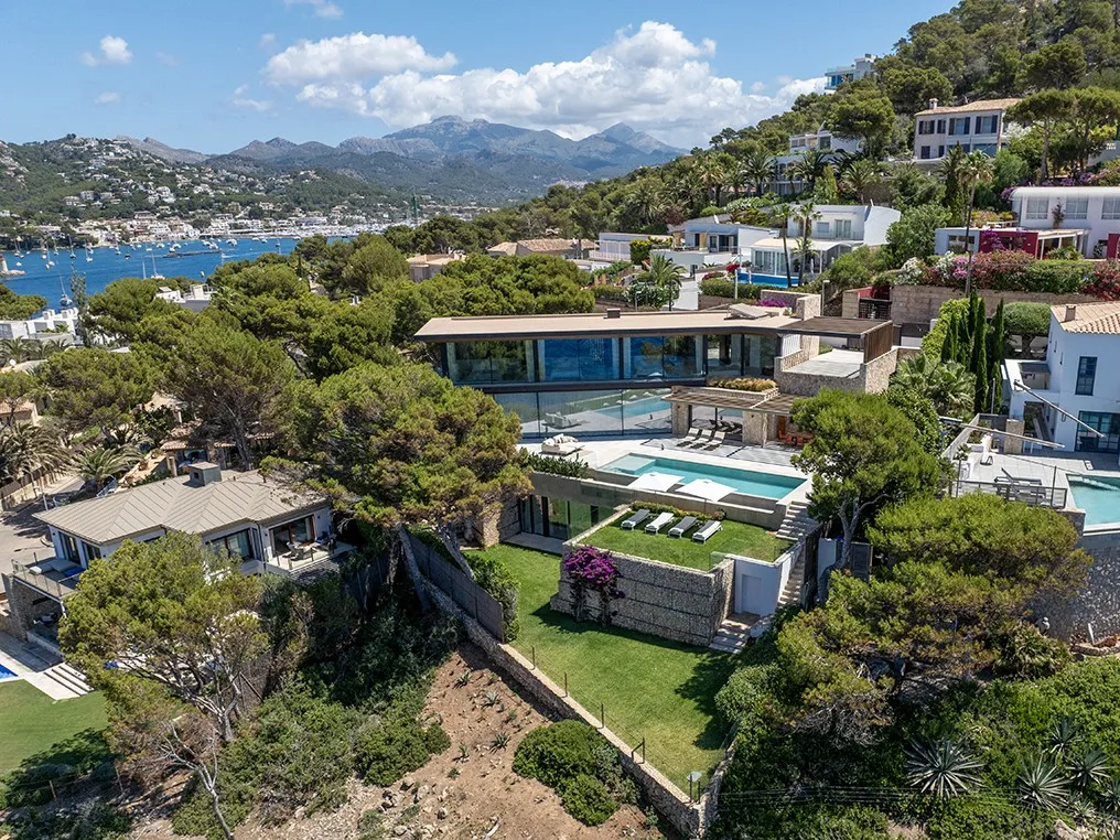 Villa "Baymonte" en bord de mer-10