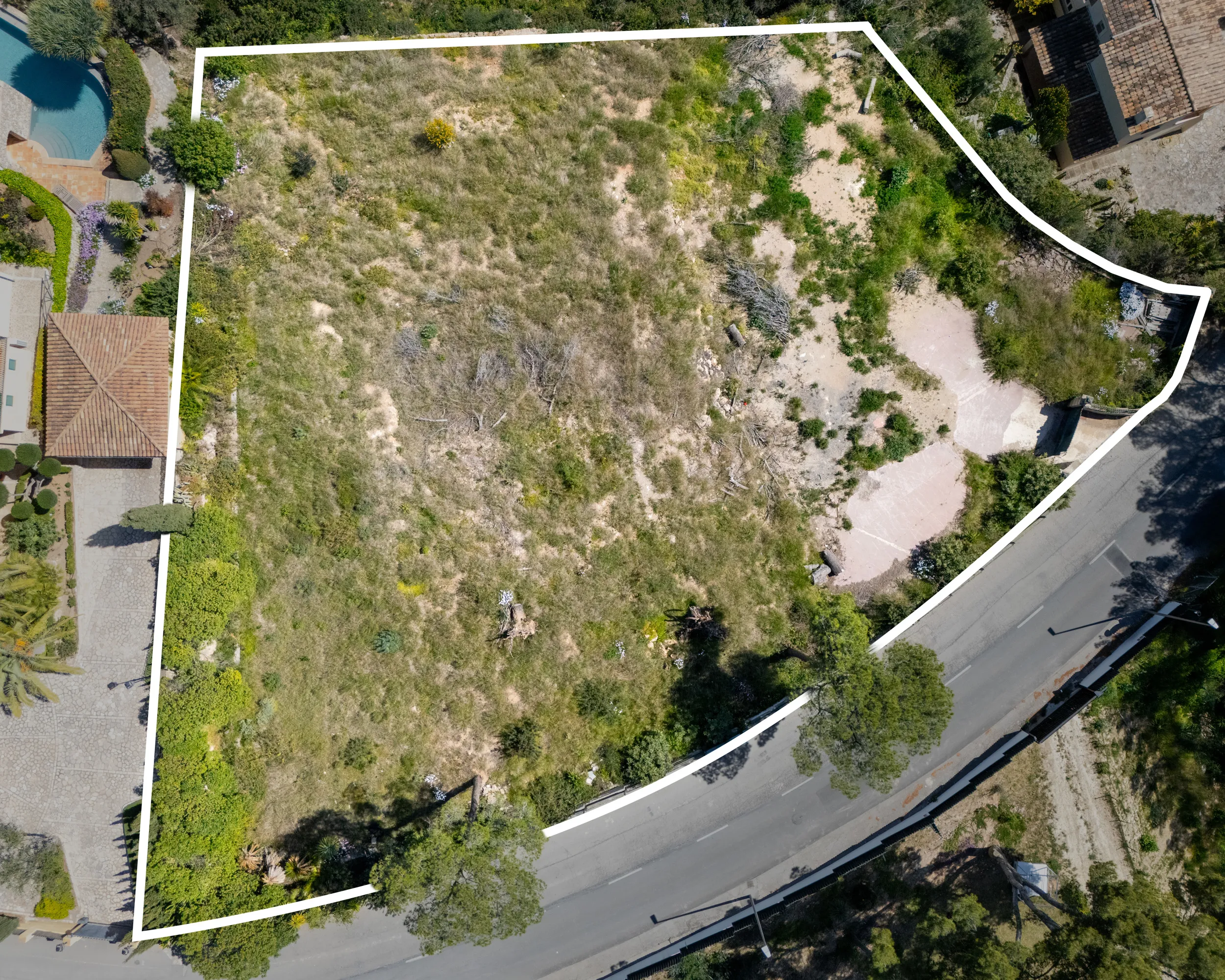 Solar plano con espectaculares vistas al mar en Son Vida-7