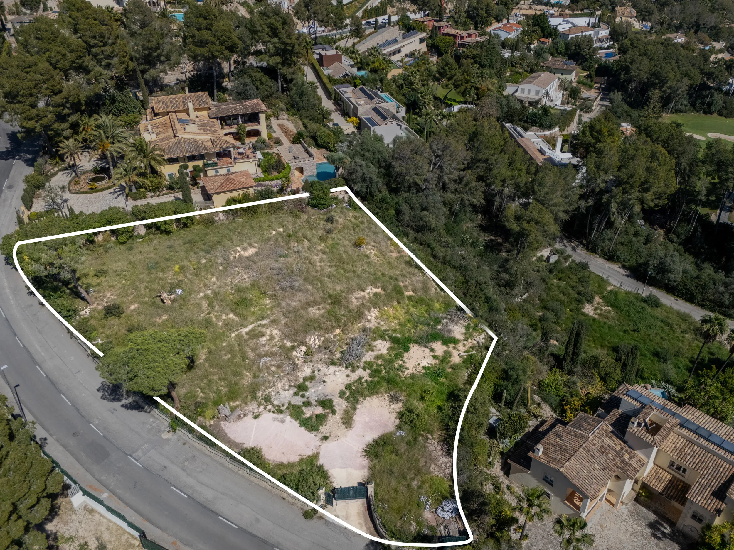 Solar plano con espectaculares vistas al mar en Son Vida-5