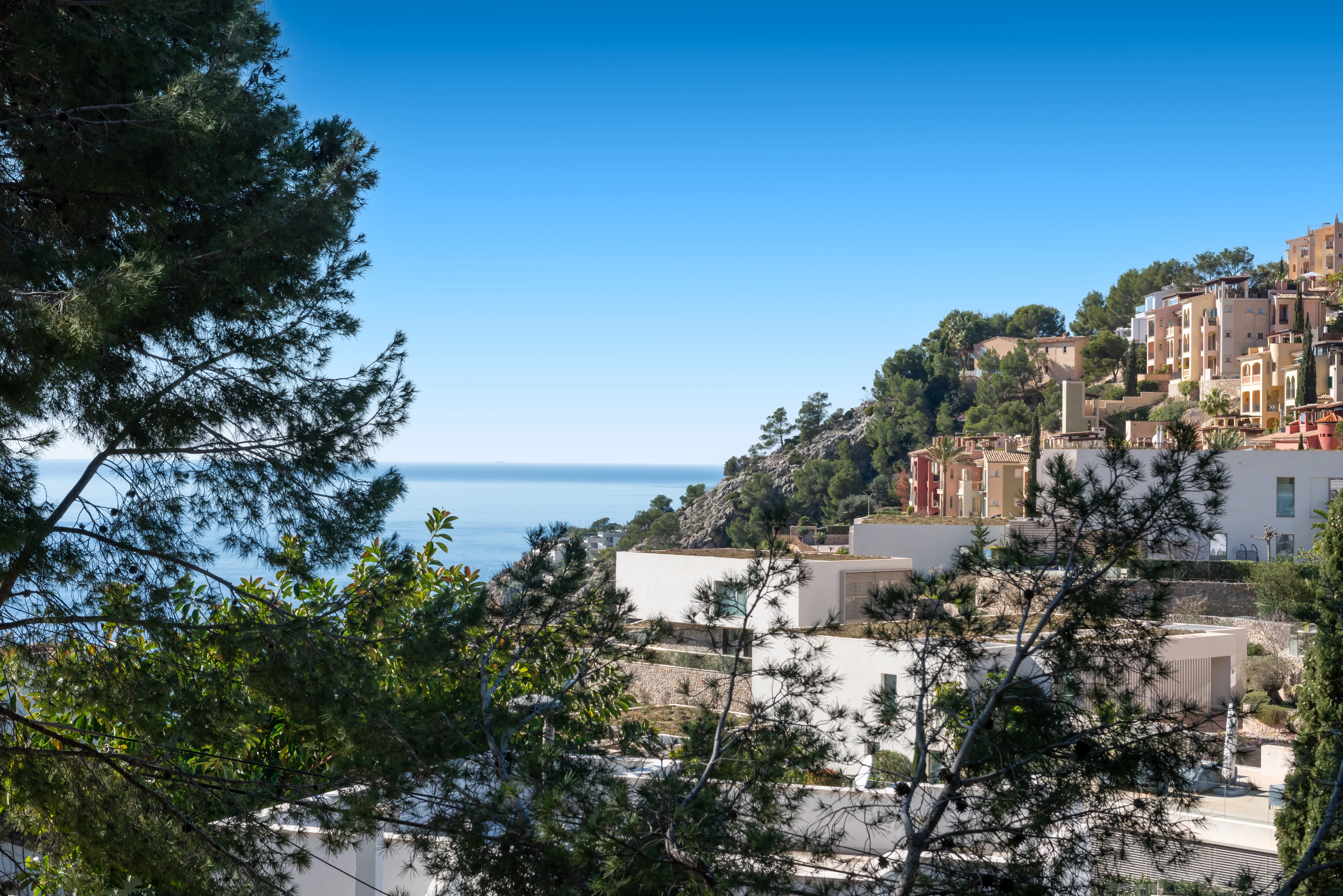 Building plot with sea view and granted building permit-8