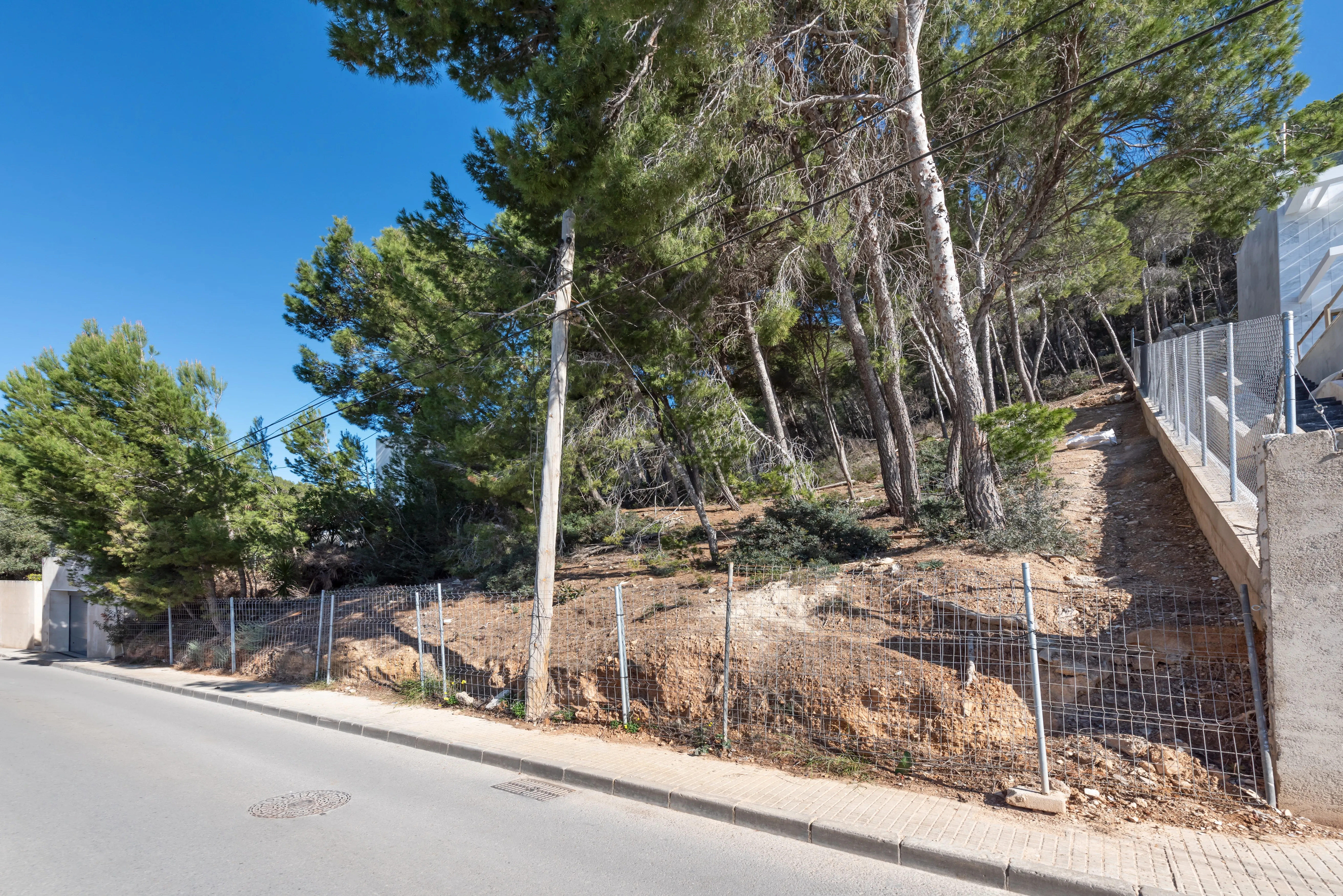 Building plot with sea view and granted building permit-14