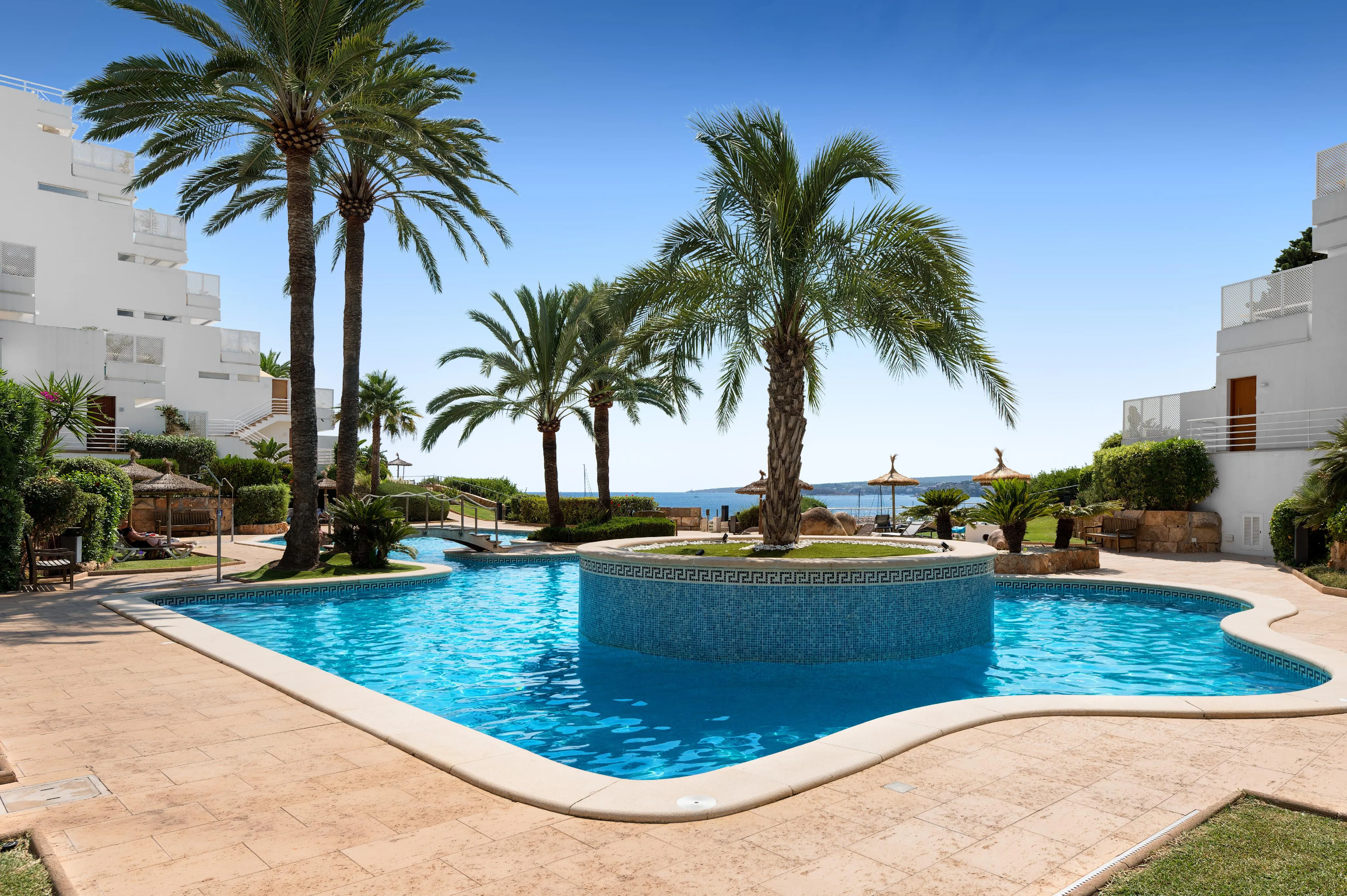 Holiday Apartment with Stunning Sea Views Next to the Marina-12