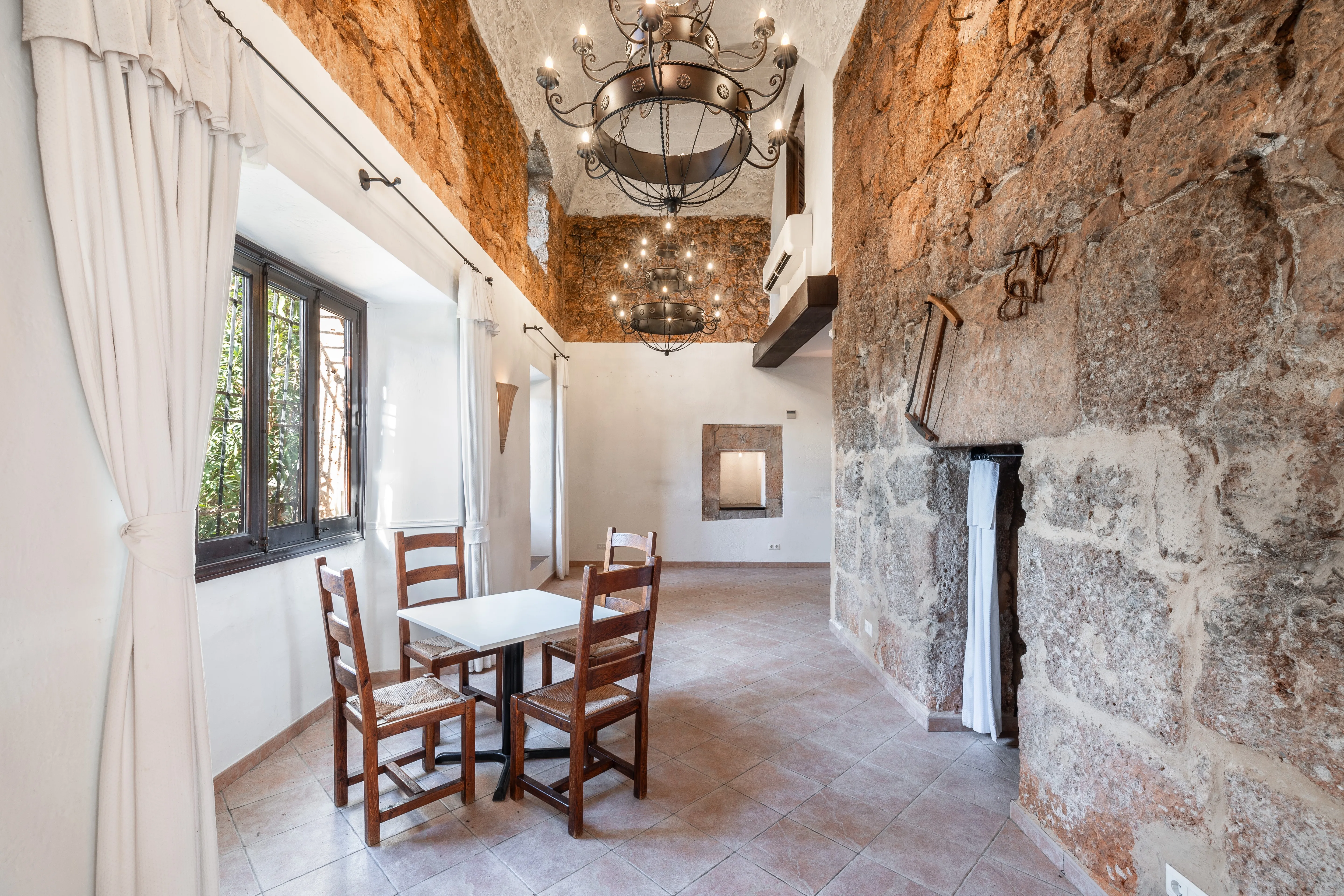 Molí amb història i potencial a Santa María-5