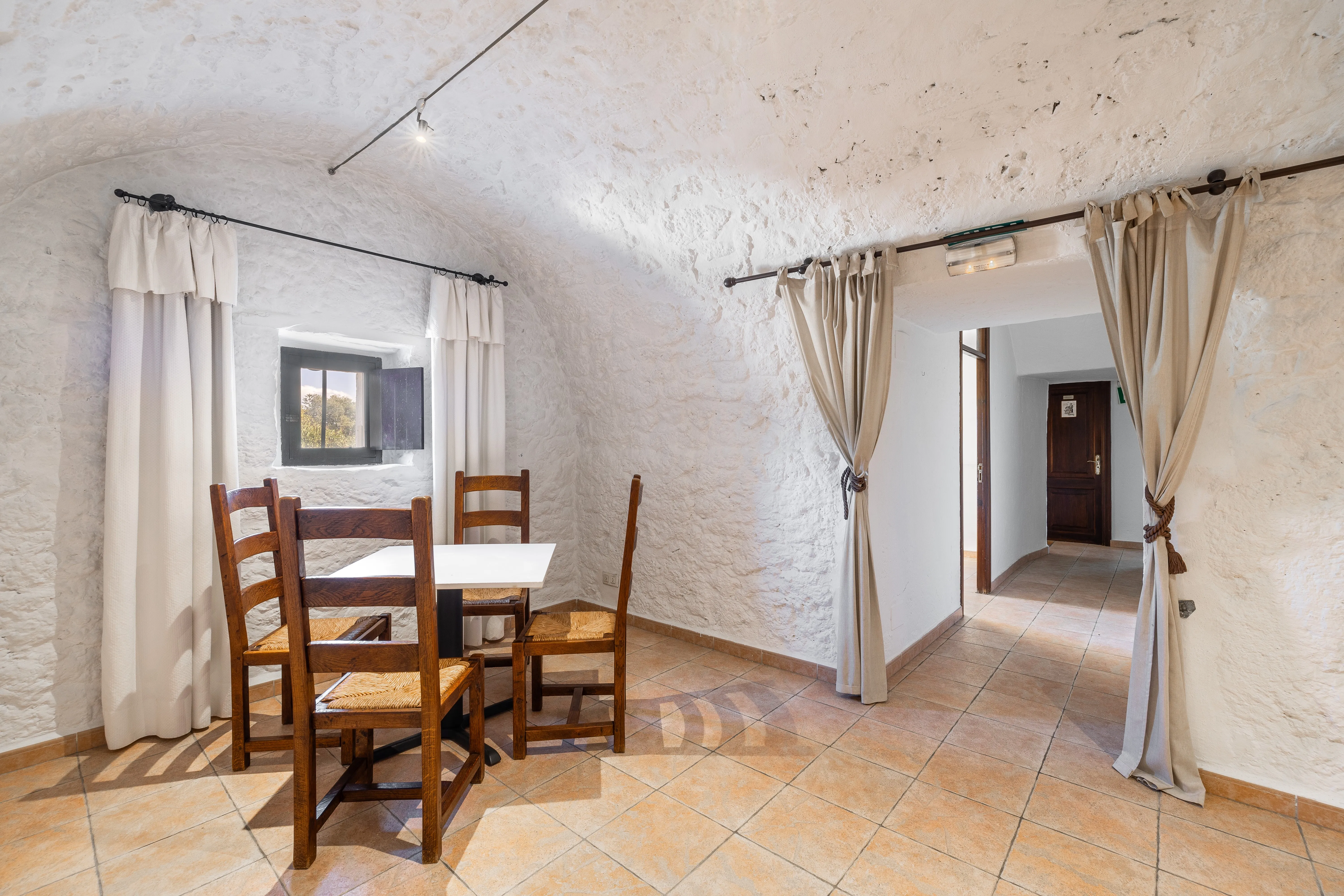 Historische Mühle mit Potential in Santa Maria-10