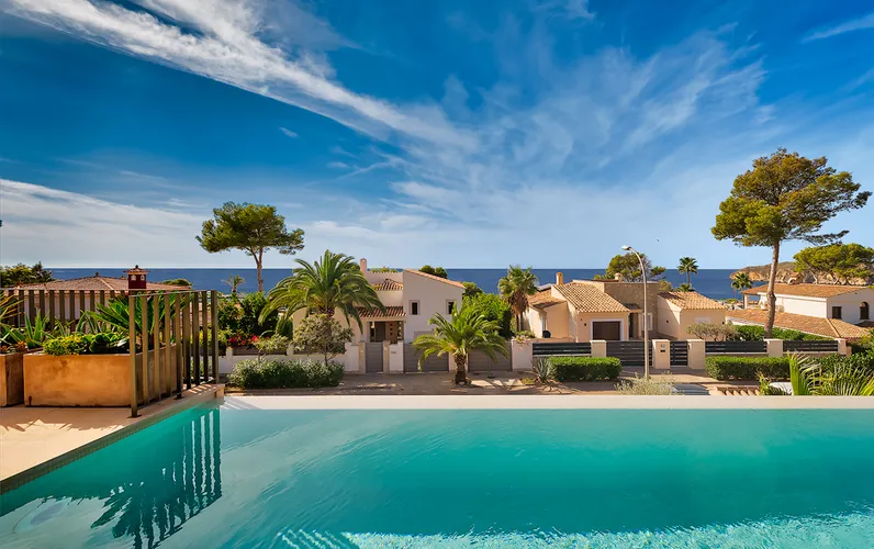 Nowa willa z widokiem na morze w Nova Santa Ponsa