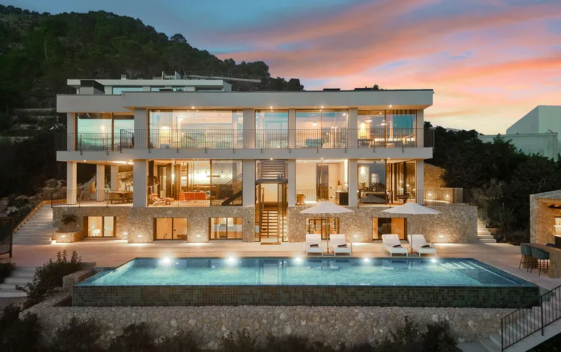 Espectacular villa "Bauhaus Loft Design" con vistas a la bahía de Palma