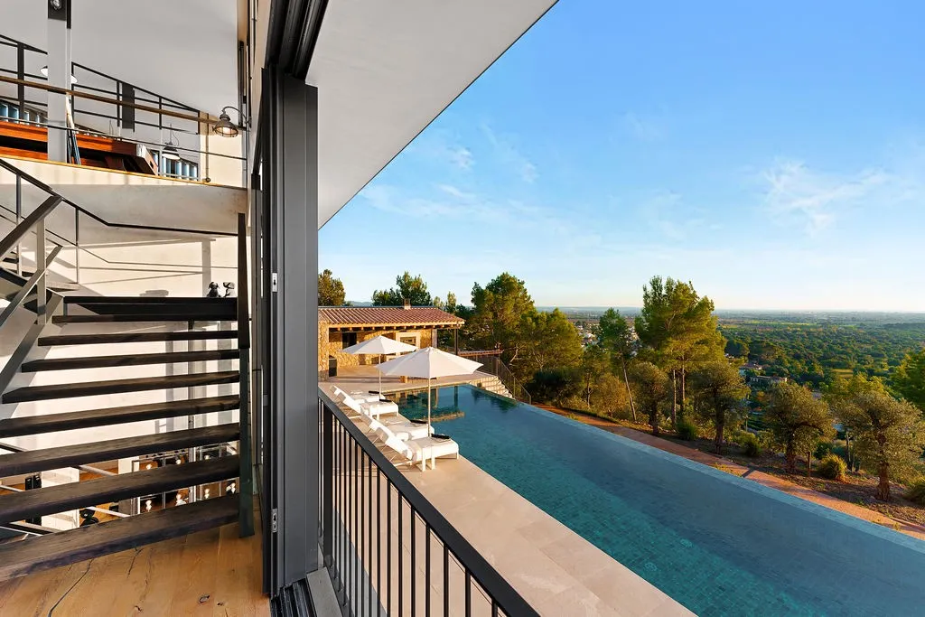 Spectaculaire "Bauhaus Loft Design" villa met uitzicht op de baai van Palma-14
