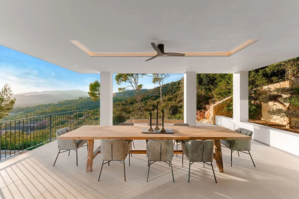 Spectaculaire "Bauhaus Loft Design" villa met uitzicht op de baai van Palma-13