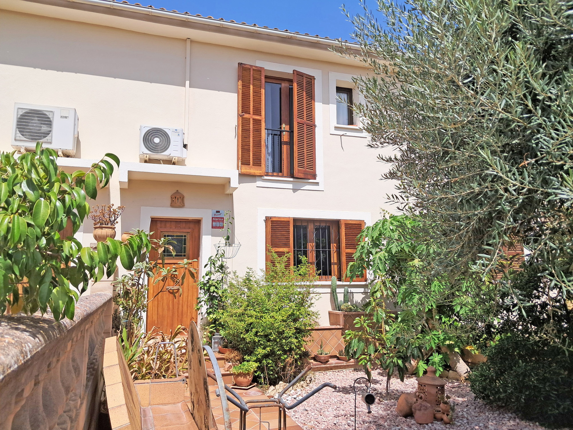 Terraced house with private pool in Son Macià