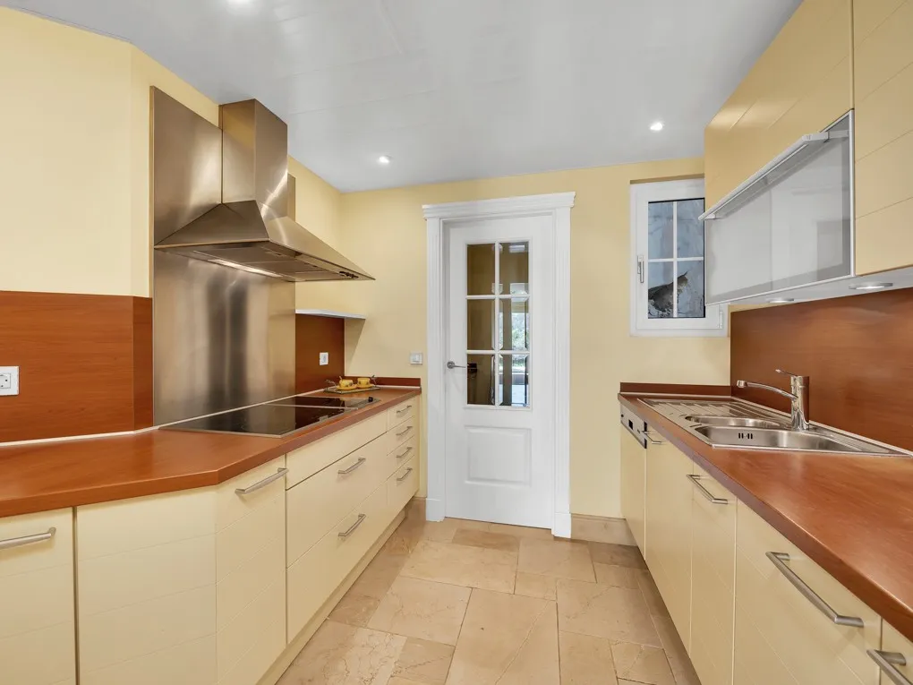Appartement au rez-de-chaussée dans un complexe de luxe-6