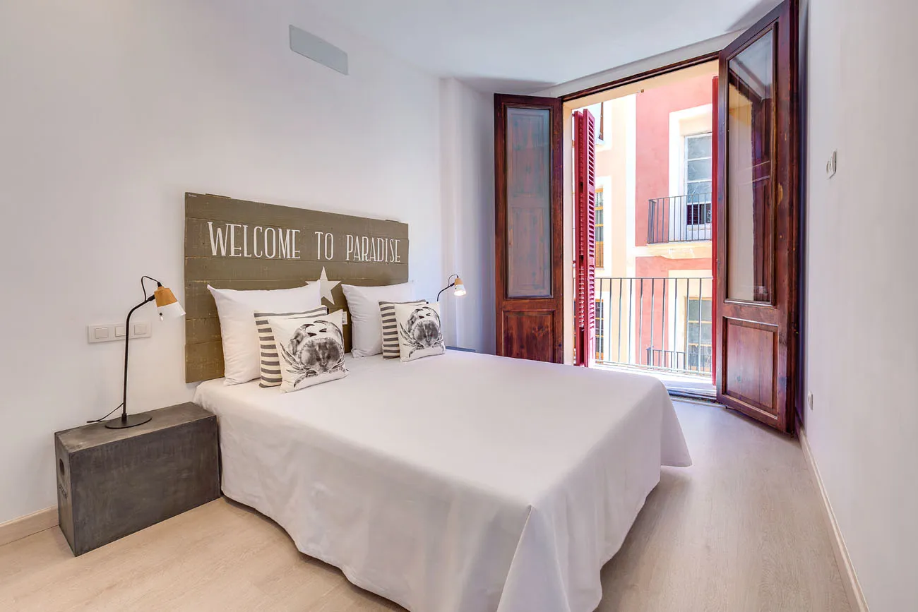 Gemütliche Wohnung mit Balkonen und Gemeinschaftsterrasse für Kurzzeitmiete bei Santa Eulalia-4