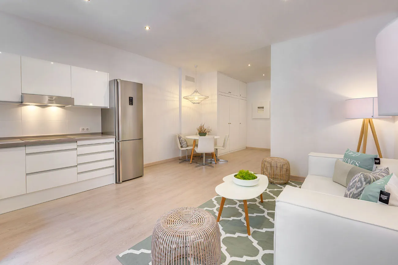 Gemütliche Wohnung mit Balkonen und Gemeinschaftsterrasse für Kurzzeitmiete bei Santa Eulalia-3