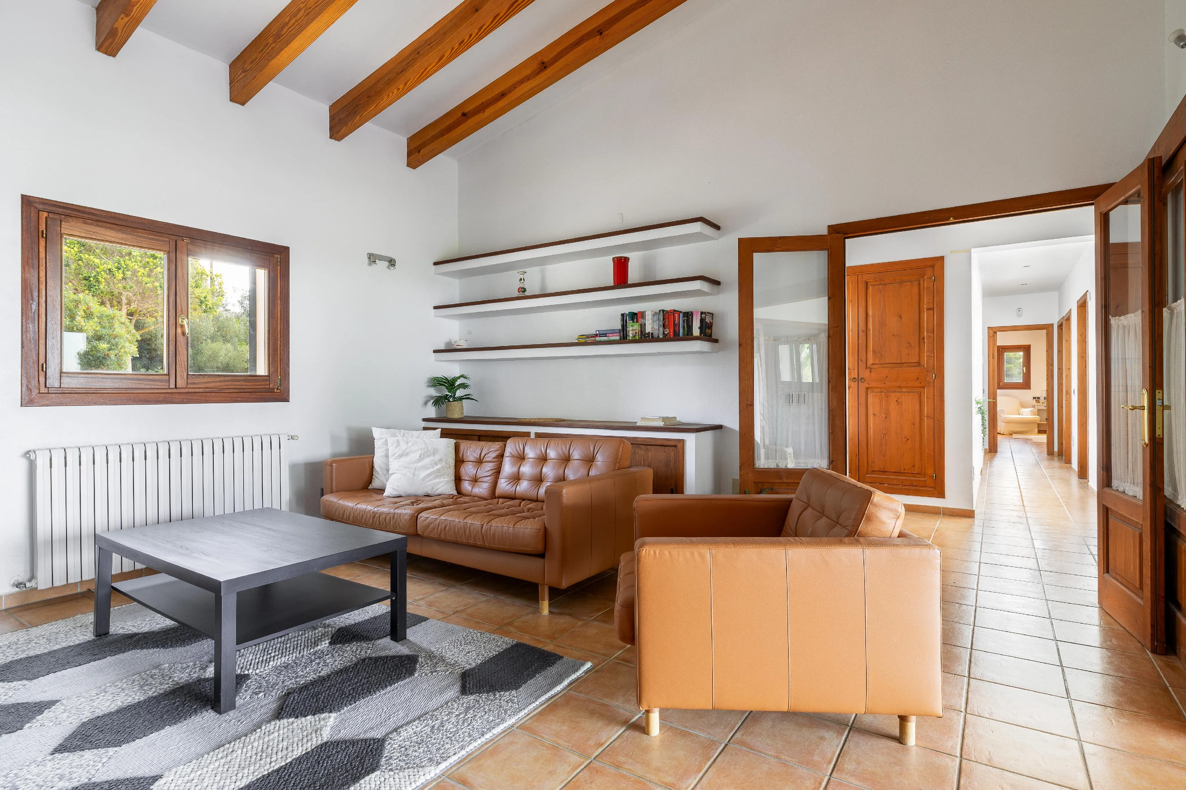 Maison familiale de plain-pied avec un beau jardin et une vue magnifique-7