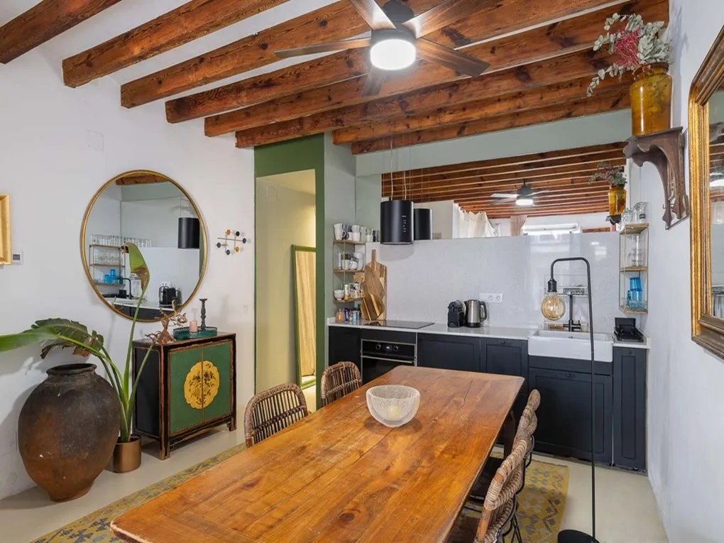 Gezellige artistieke studio op een perfecte locatie-1