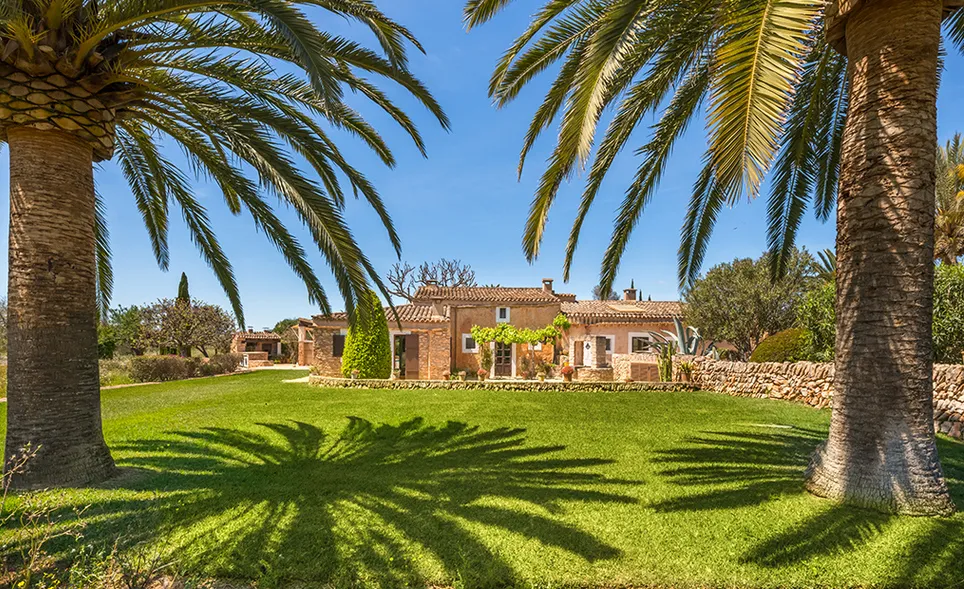 Charming finca estate with beautiful garden-21