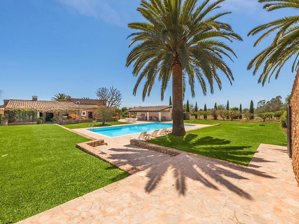 Charming finca estate with beautiful garden-3