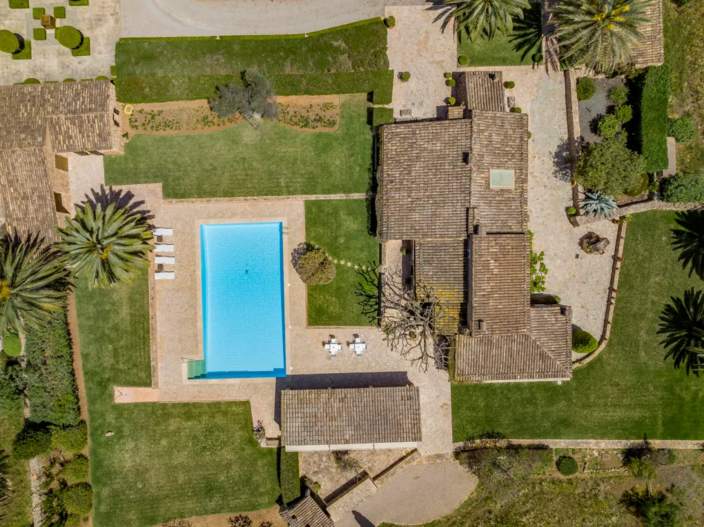 Charming finca estate with beautiful garden-25