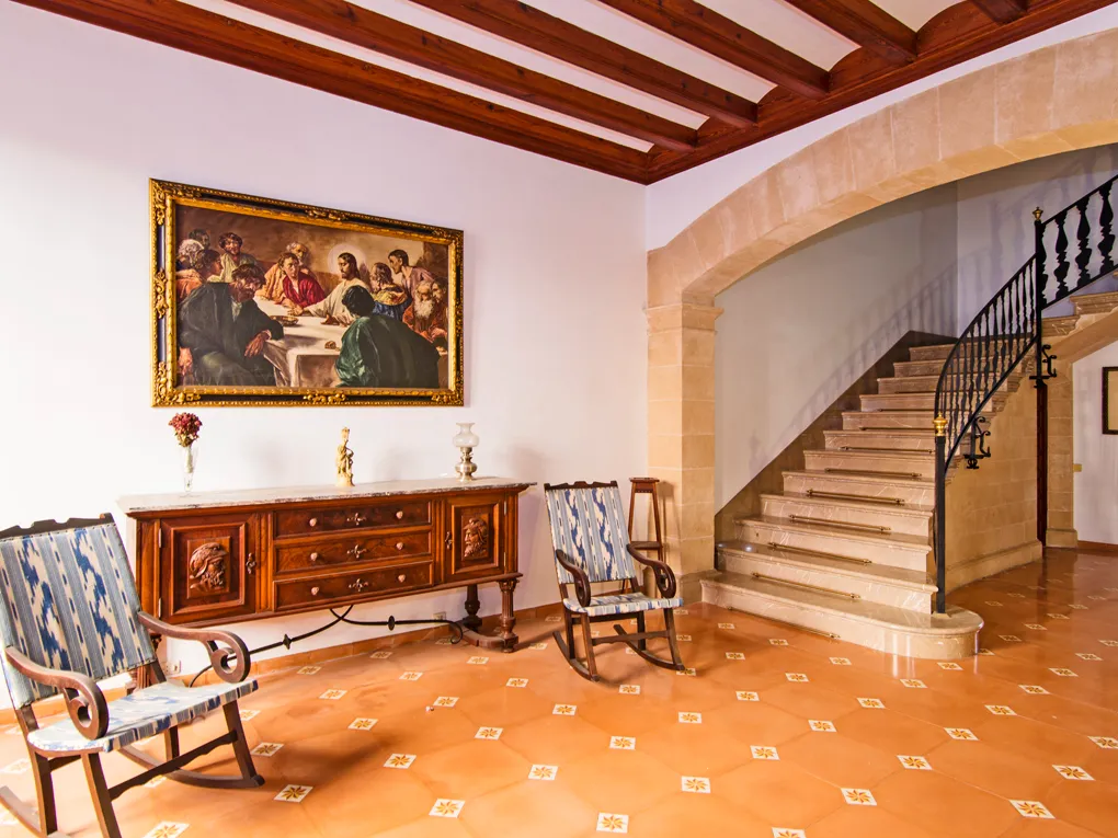 Stilfull herrgård i centrum av Llucmajor-4