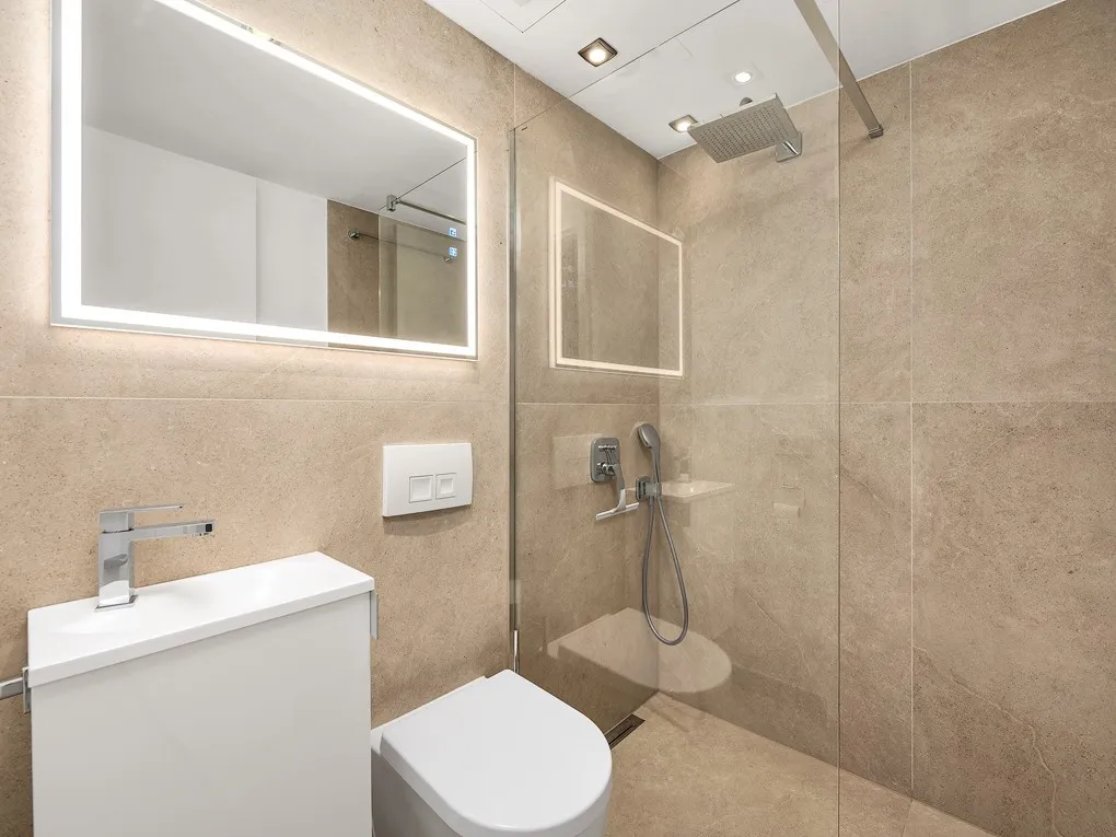 First line dream apartment  – exclusive mediterranean views-10