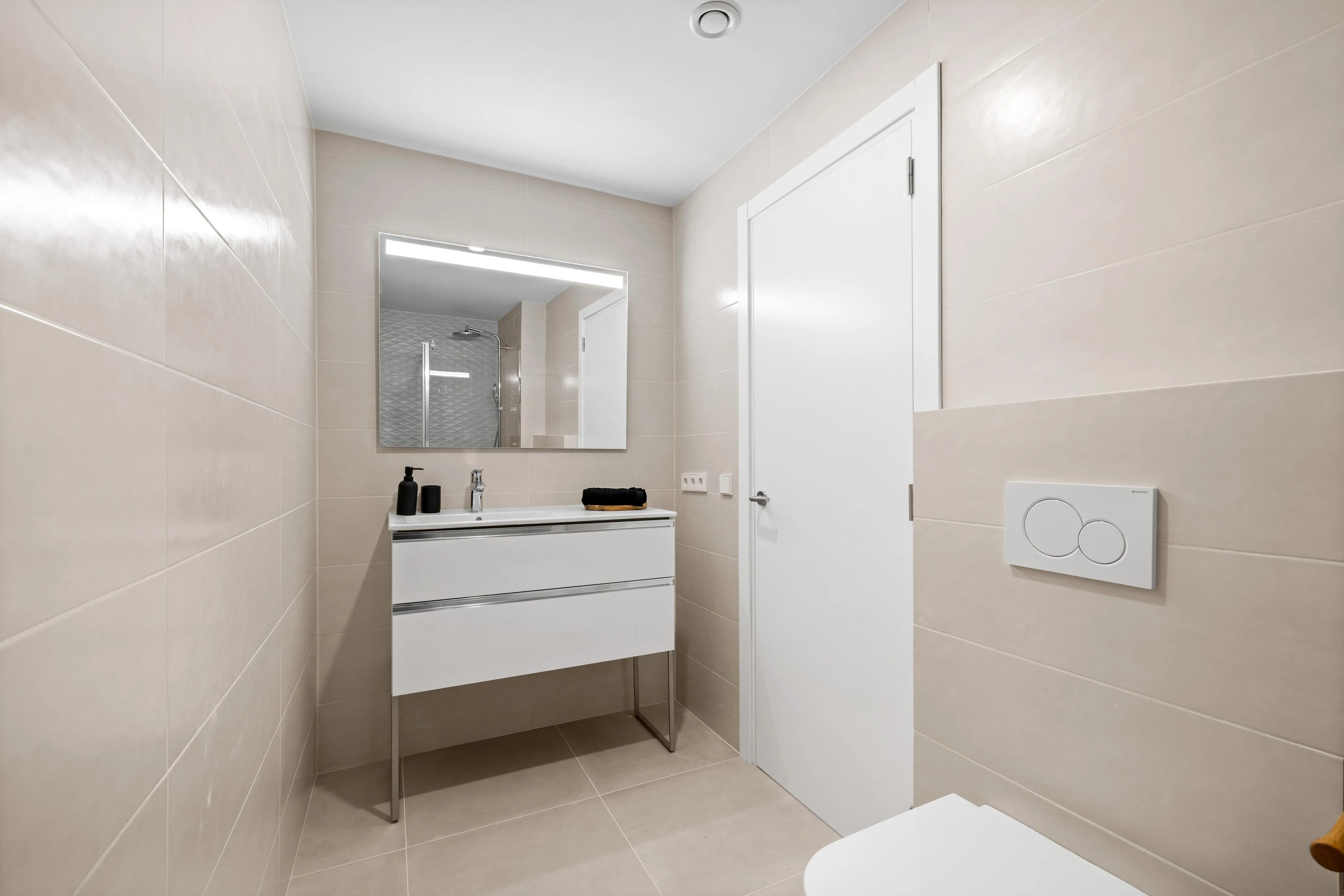 Precious newly built penthouse with terrace-13