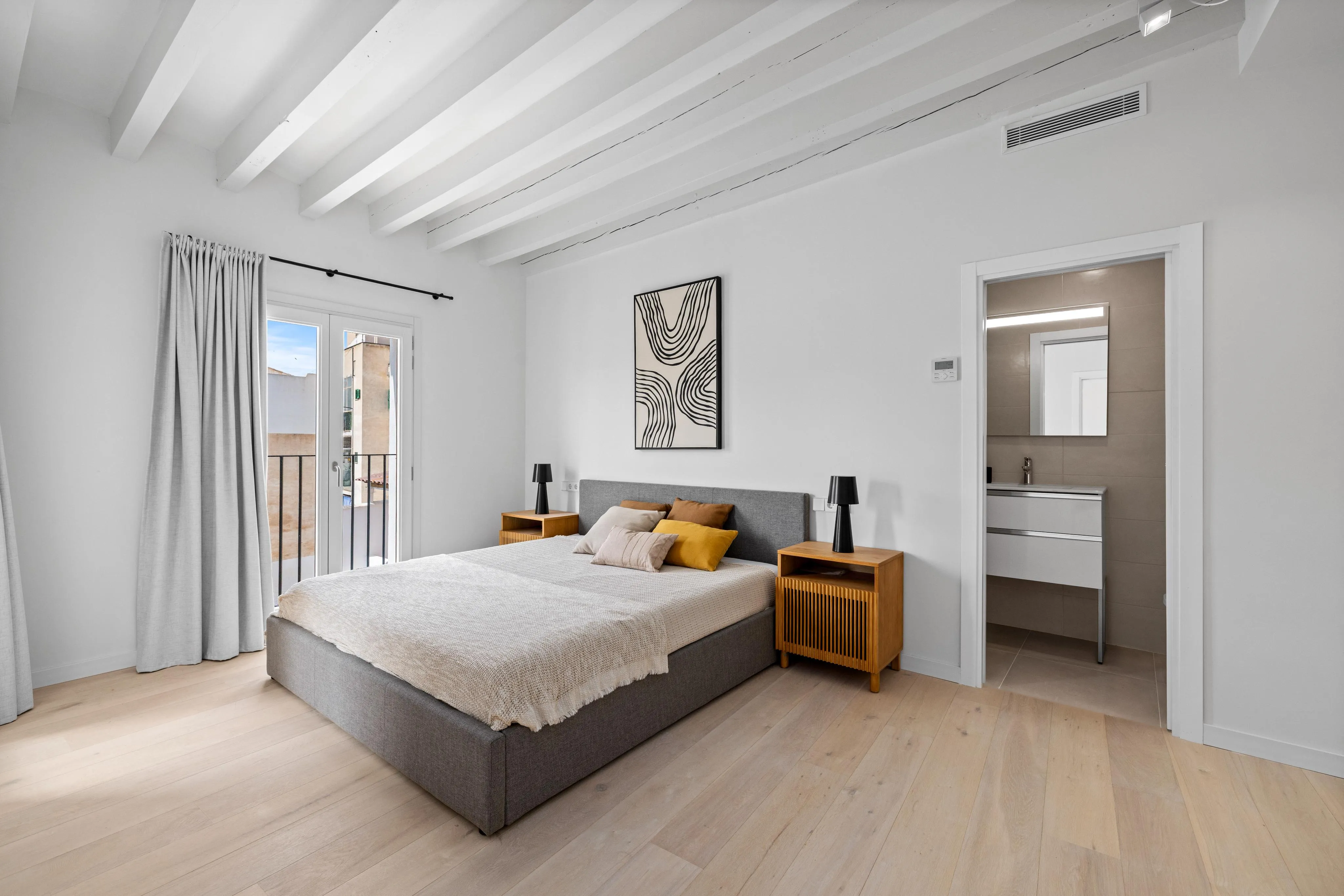 Précieux penthouse récemment construit avec terrasse et parking à Palma de Mallorca, Old Town-8