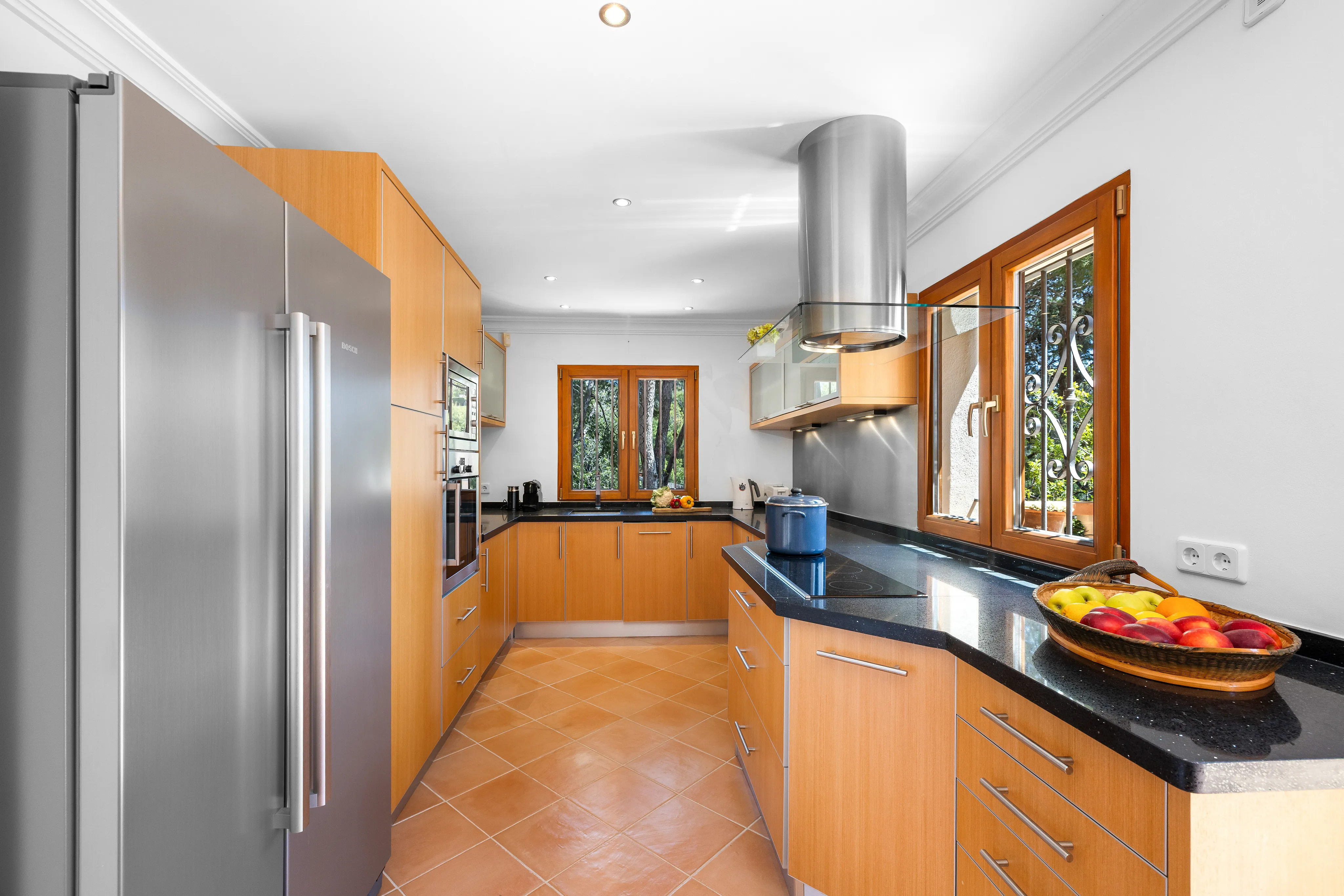 Vila mediterrània amb vista al port-21