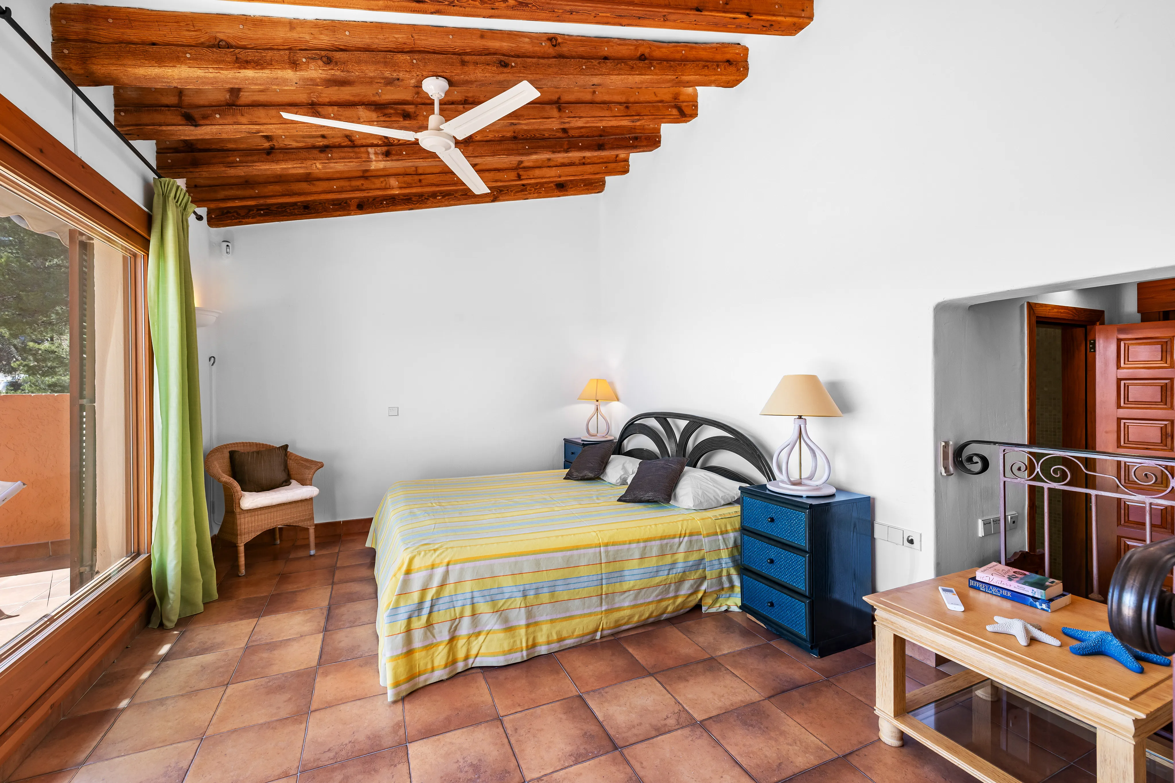 Vila mediterrània amb vista al port-27