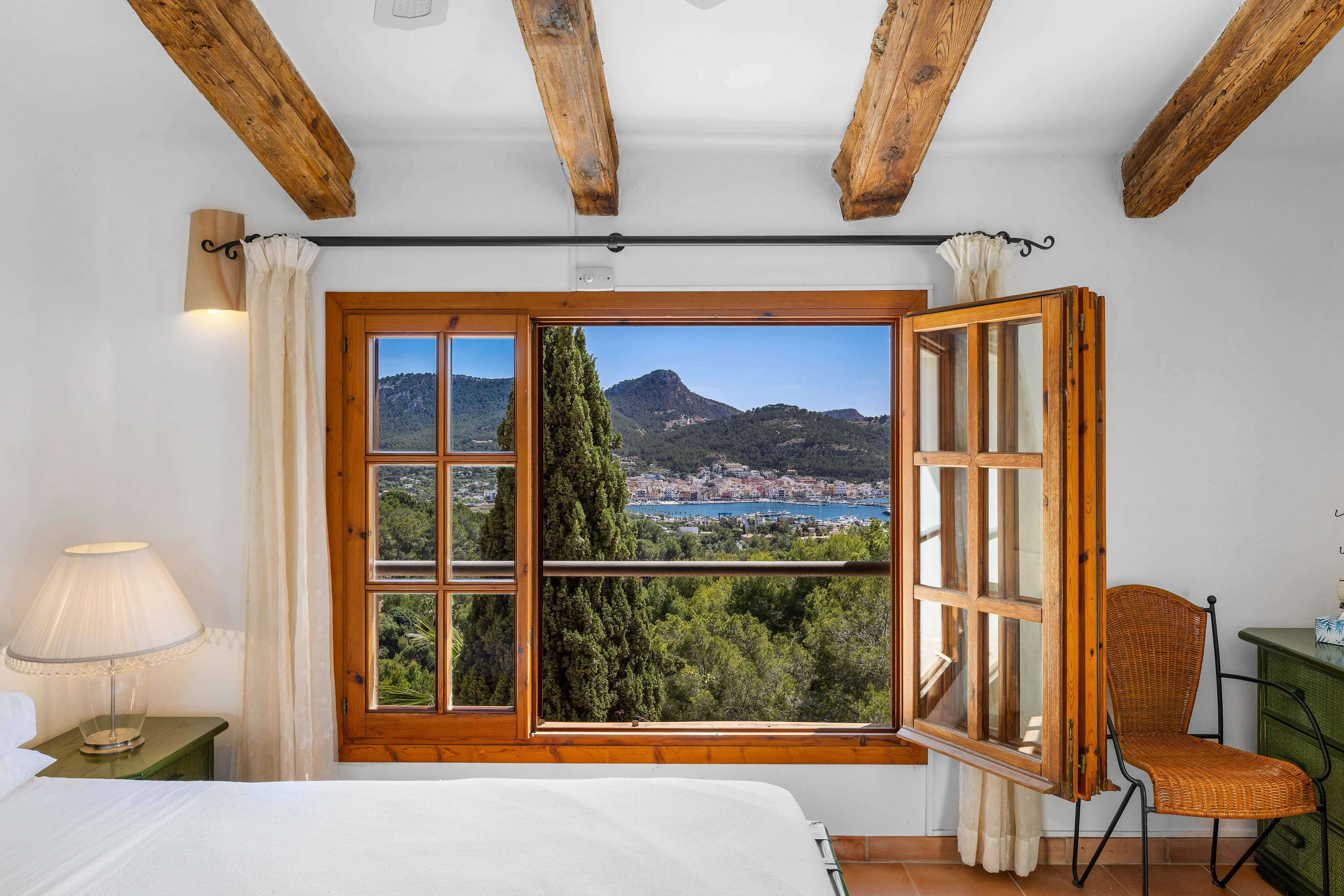 Vila mediterrània amb vista al port-31