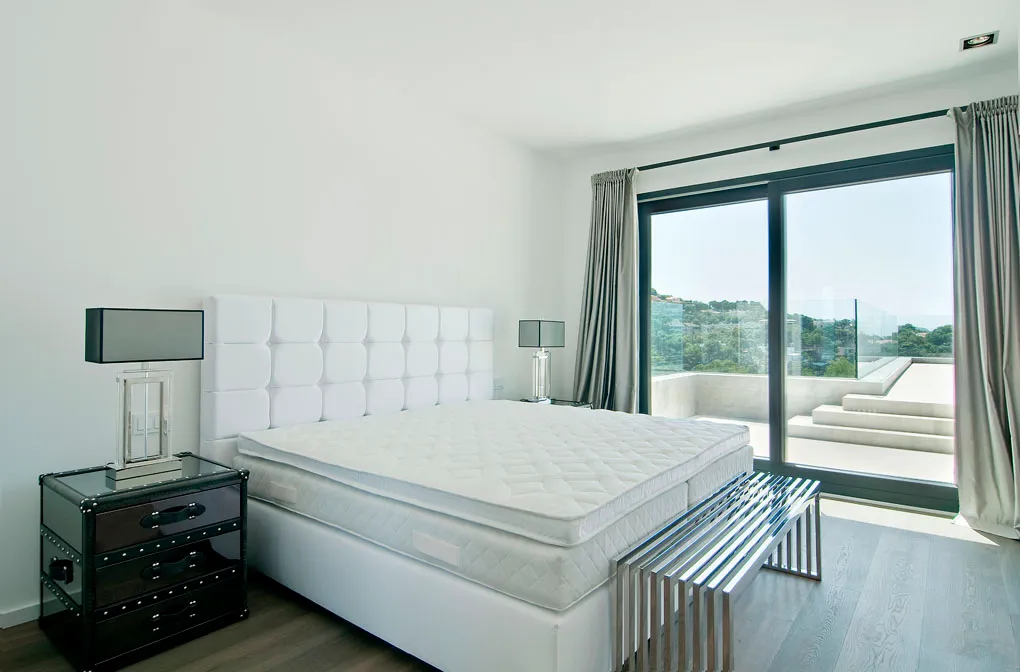 Exclusiva vila d'estil mediterrani modern amb vista al mar a Santa Ponsa-13