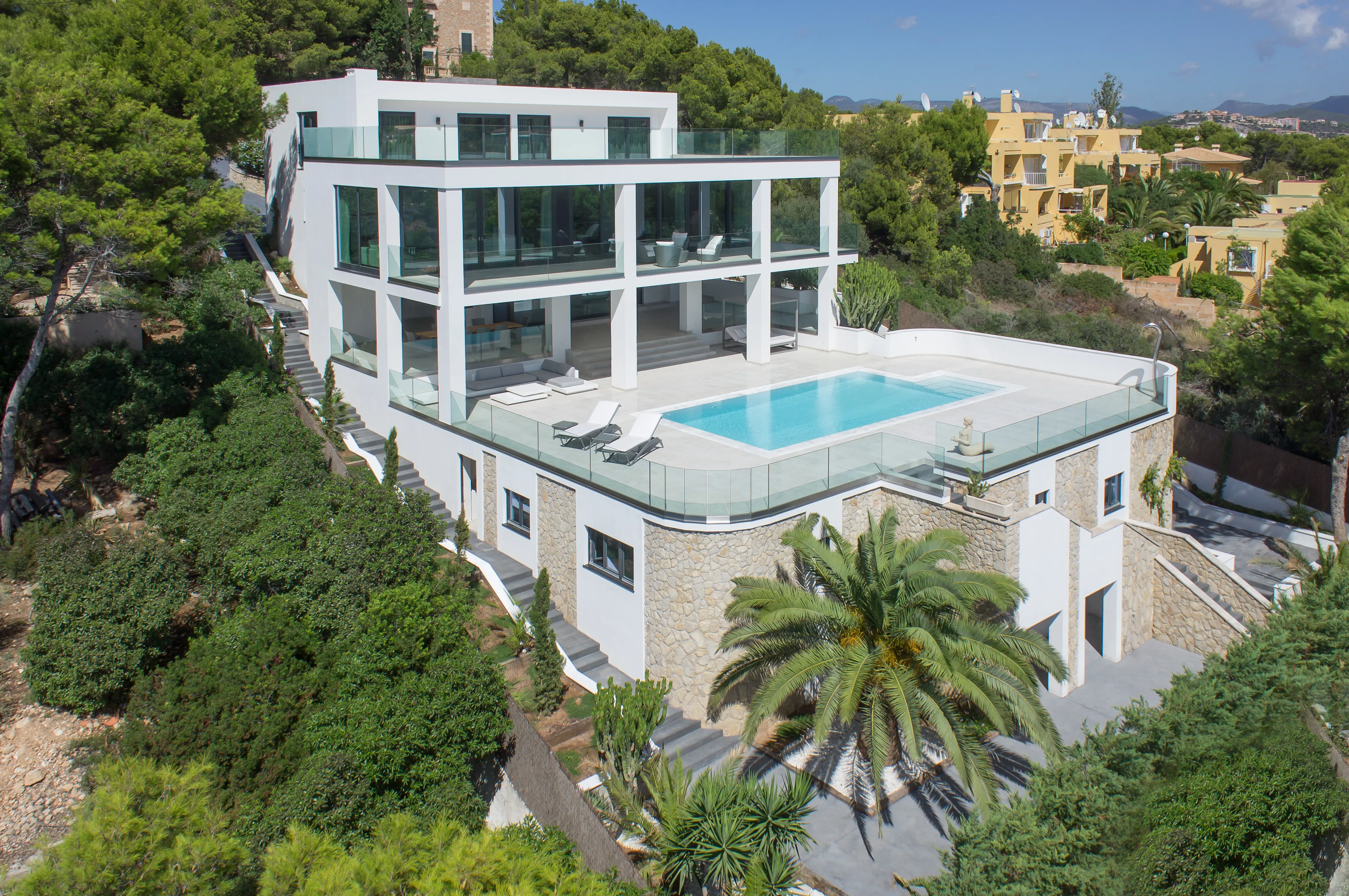 Exclusieve villa met zeezicht in mediterraan-moderne stijl in Santa Ponsa-25