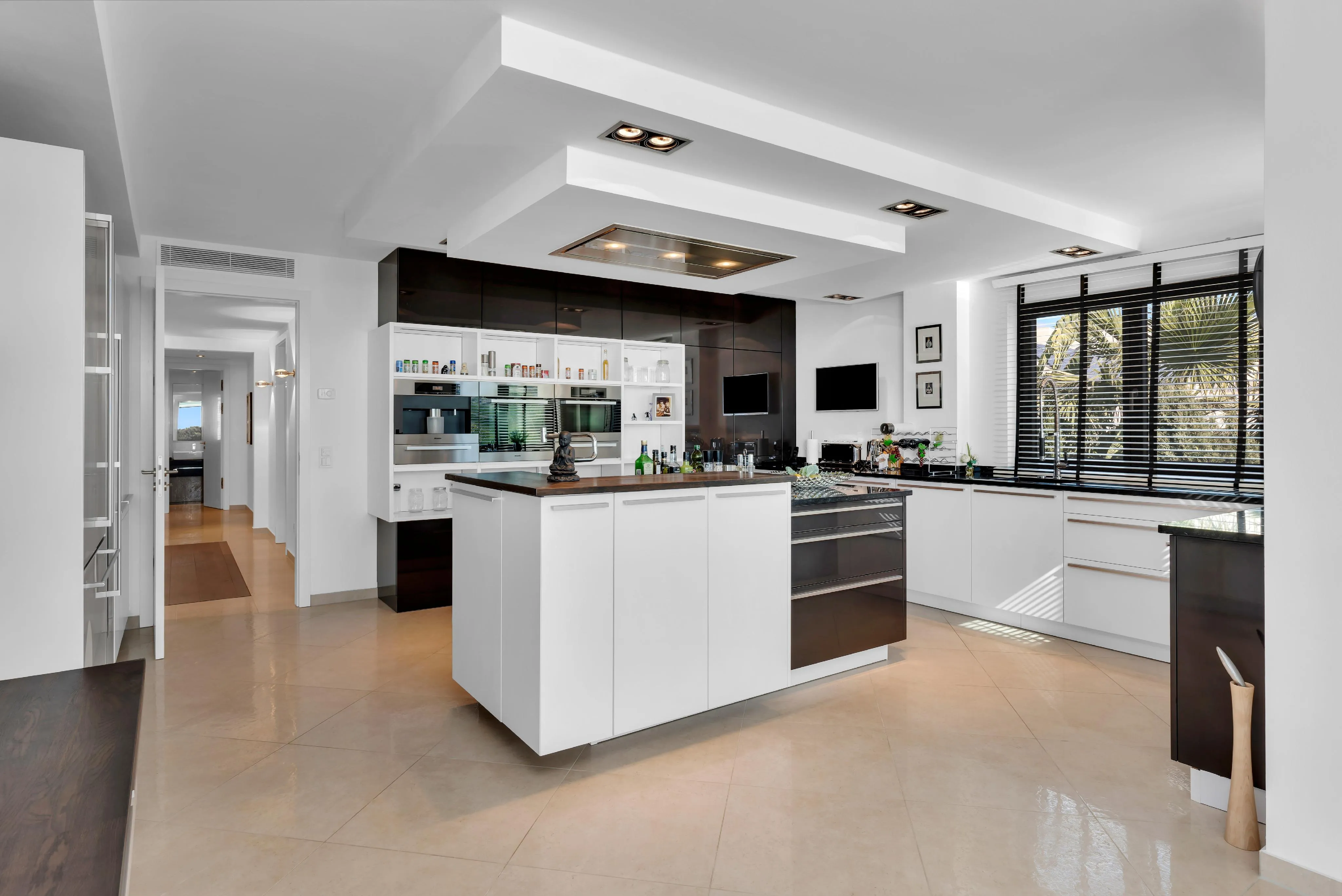 Exclusiva vila d'estil mediterrani modern amb vista al mar a Santa Ponsa-8