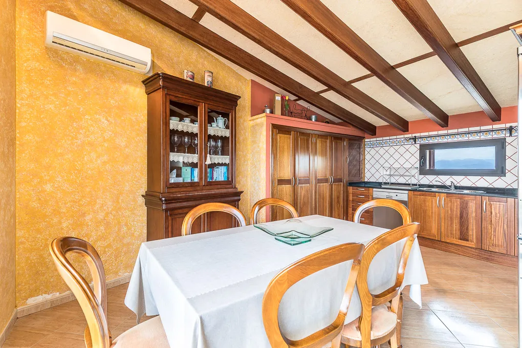 Rækkehus med udlejningslicens i Sineu-8